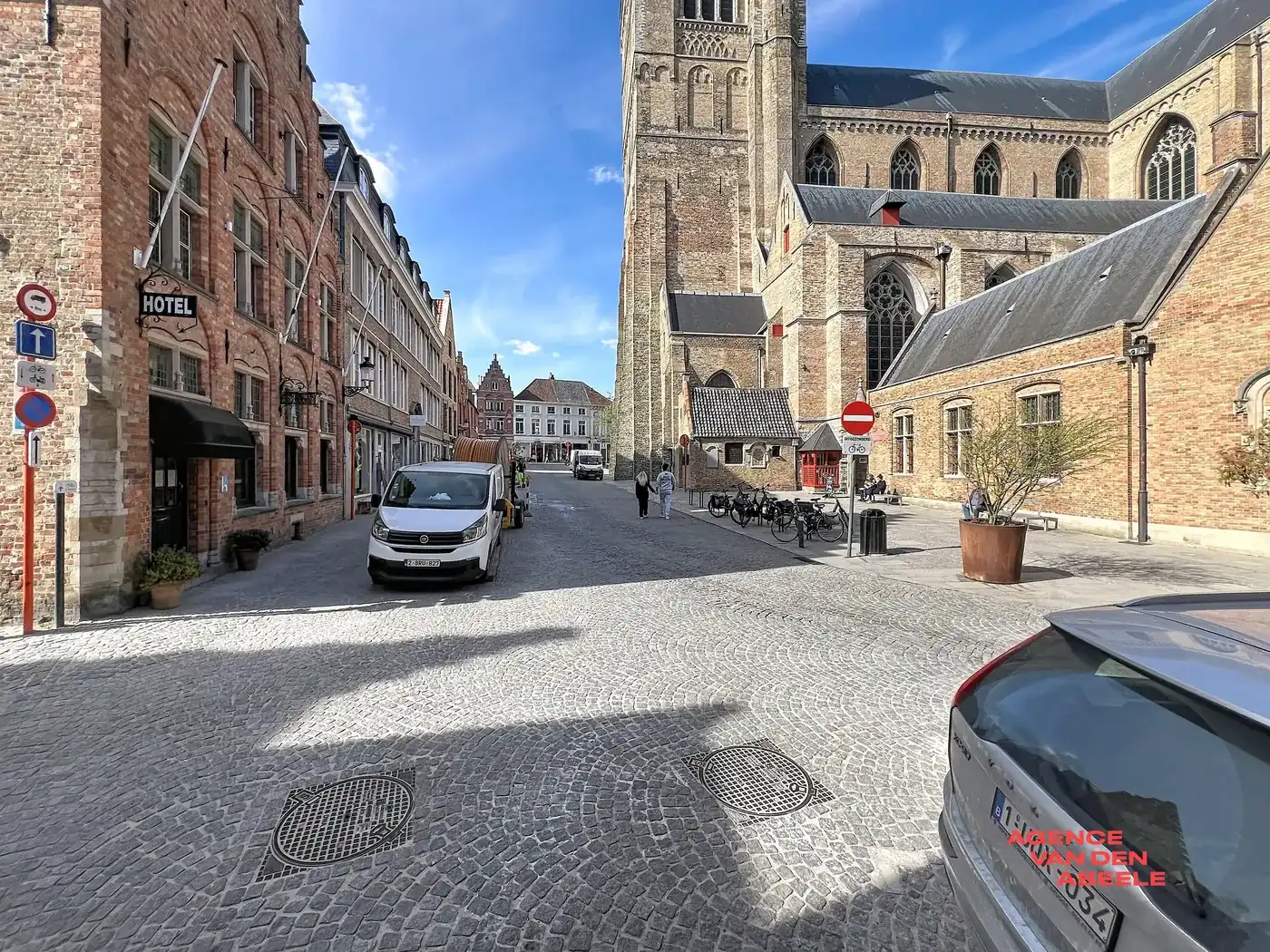 Centraal gelegen handelswoning met 4 slaapkamers en riante tuin  foto 29