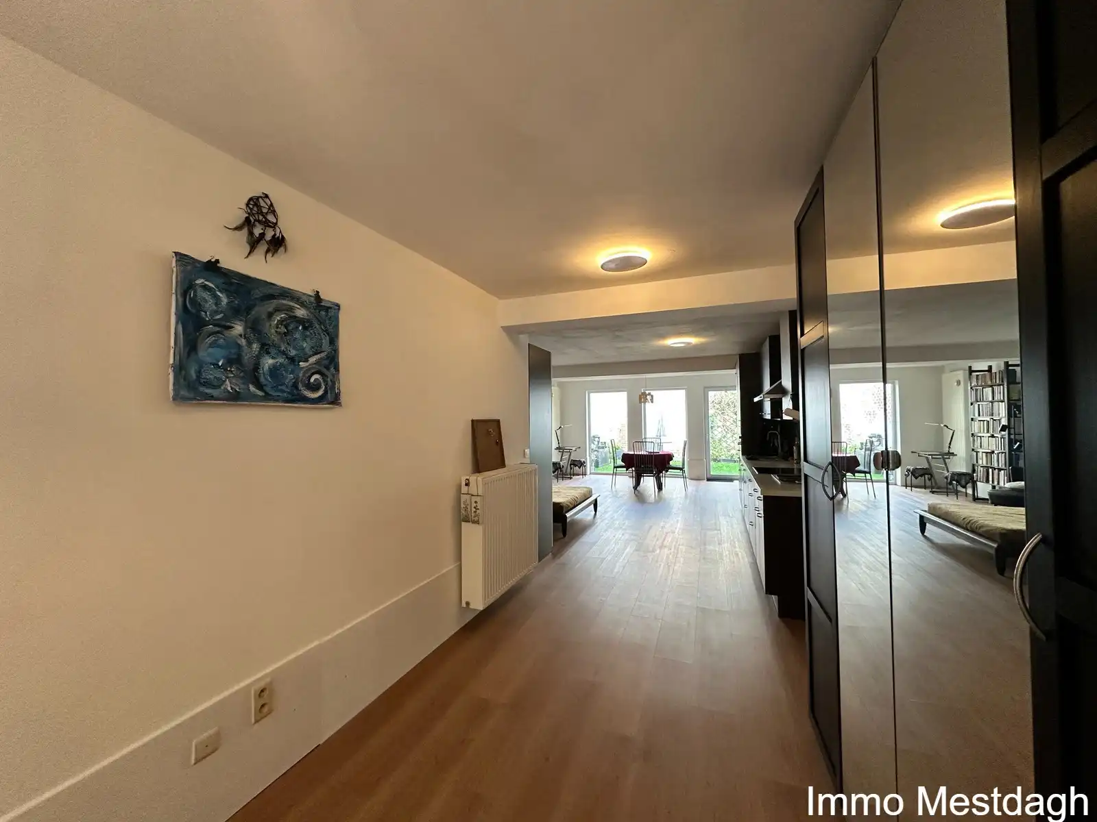 Charmant Gelijkvloers Appartement met Ruim Terras in Hartje Diest. foto 6