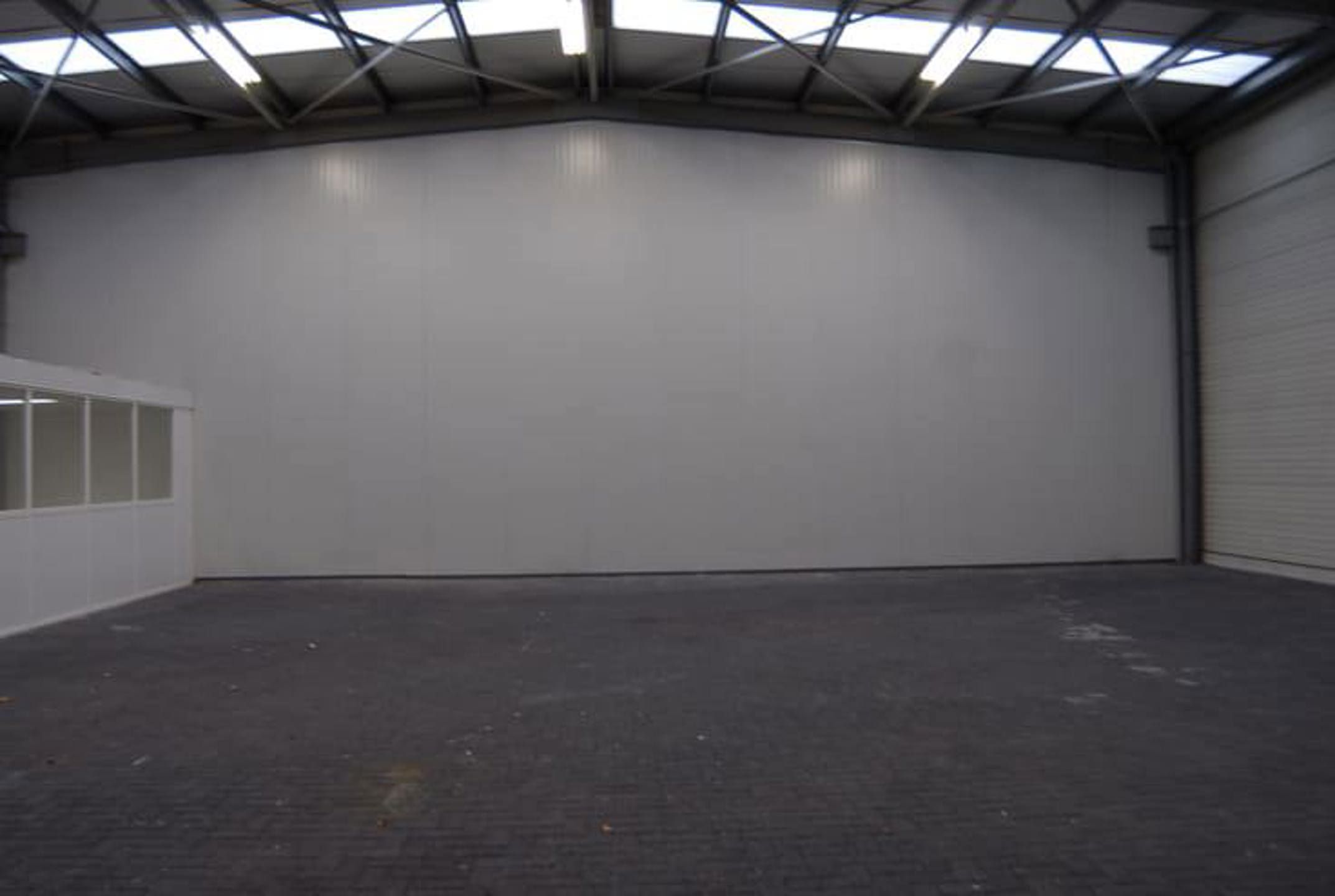 BEDRIJFSGEBOUW VAN 300M² foto 7