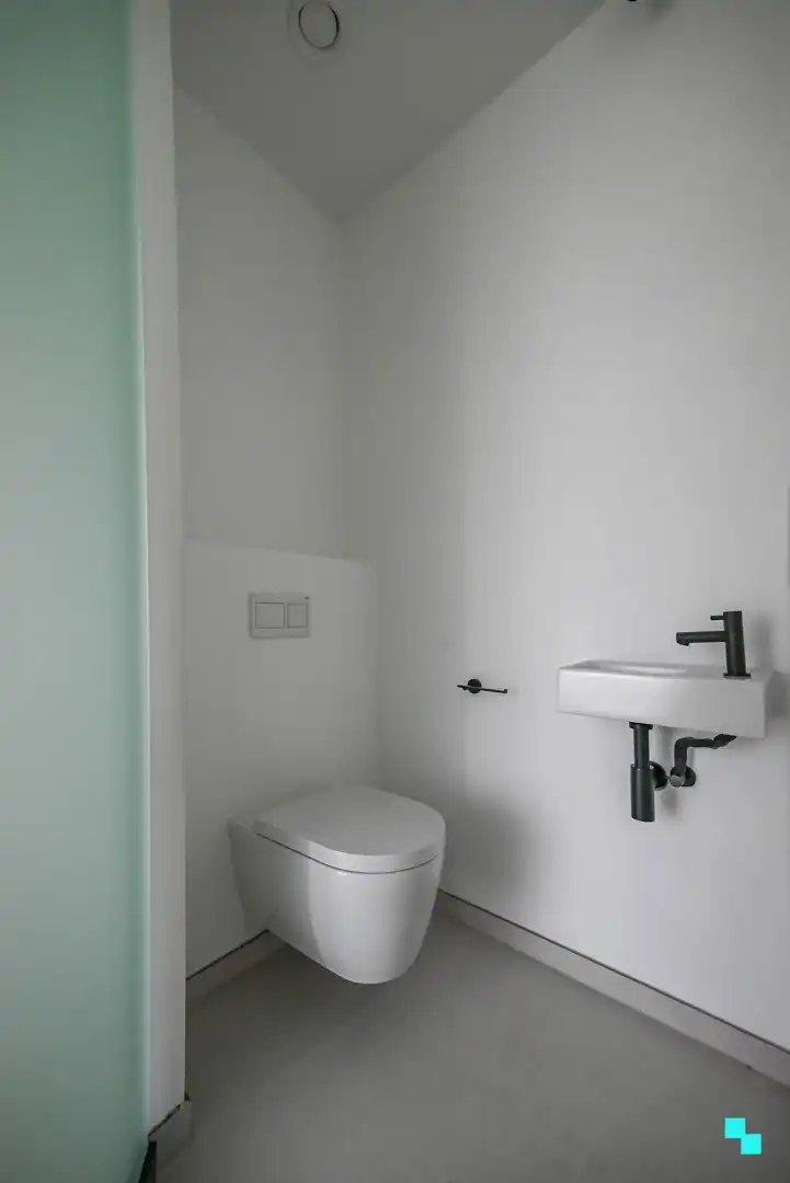 Nieuw, stijlvol appartement met uniek parkzicht foto 22