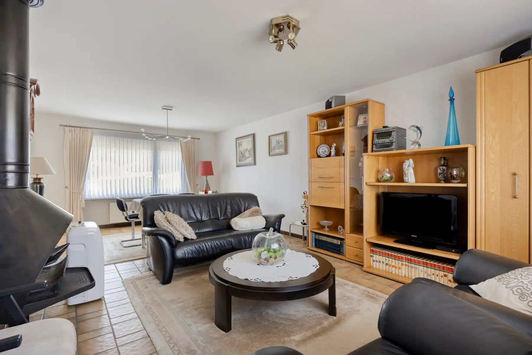 Vrijstaande woning op een perceel van 10a 20ca in een rustige, landelijke omgeving foto 5