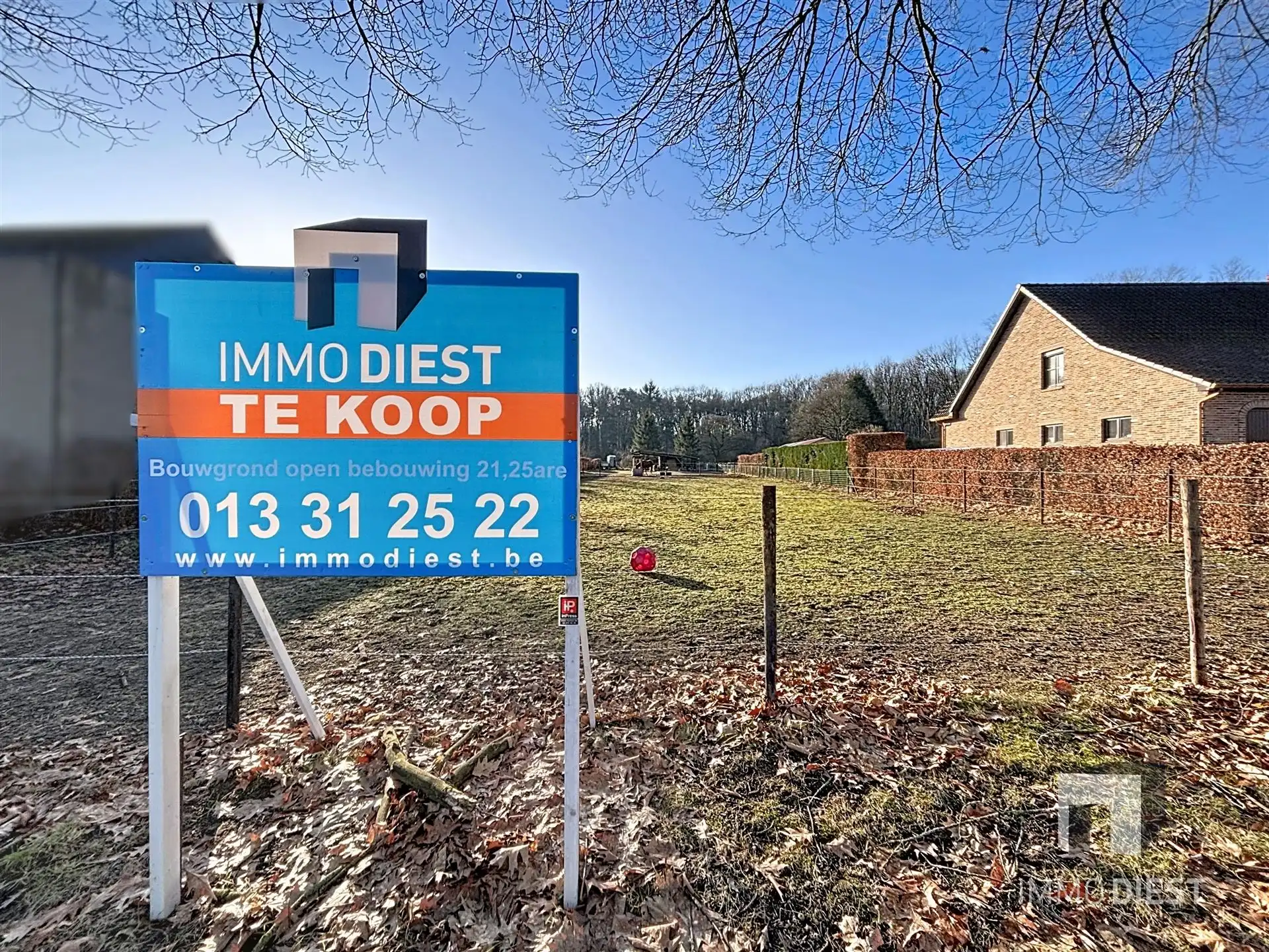 Residentiele bouwgrond - 21,25are - zuid gericht foto 3