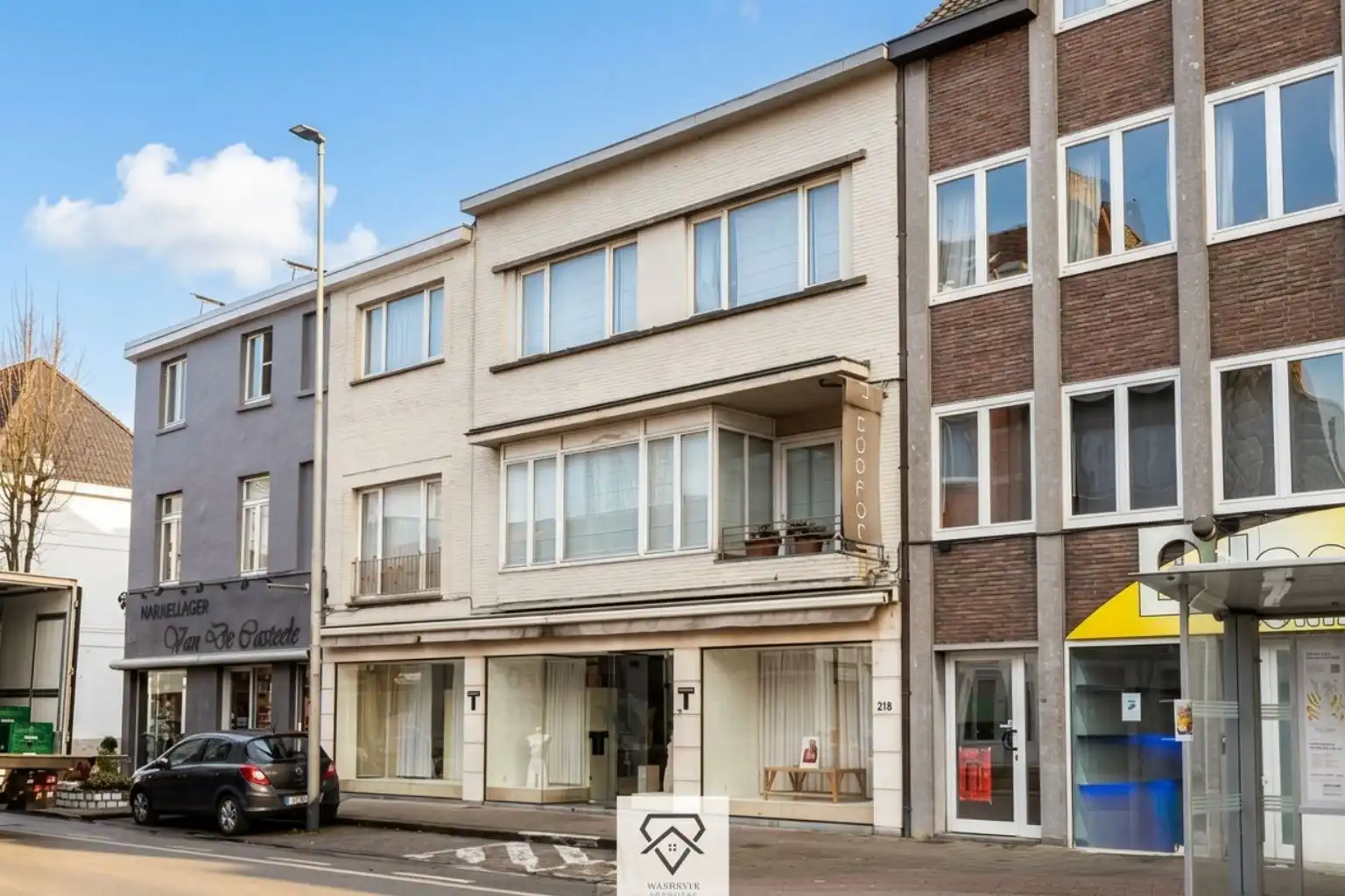 Karaktervol handelspand met royale woonst, 7 slaapkamers en sterk investeringspotentieel in Gent foto 2
