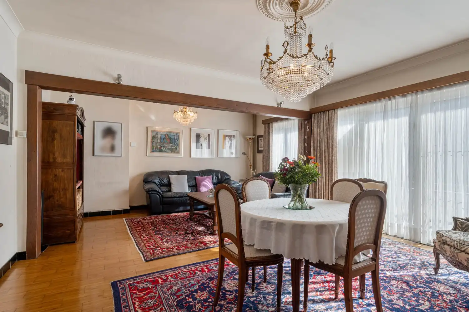 Uitzonderlijke groot duplex appartement met 4 slaapkamers! foto 5