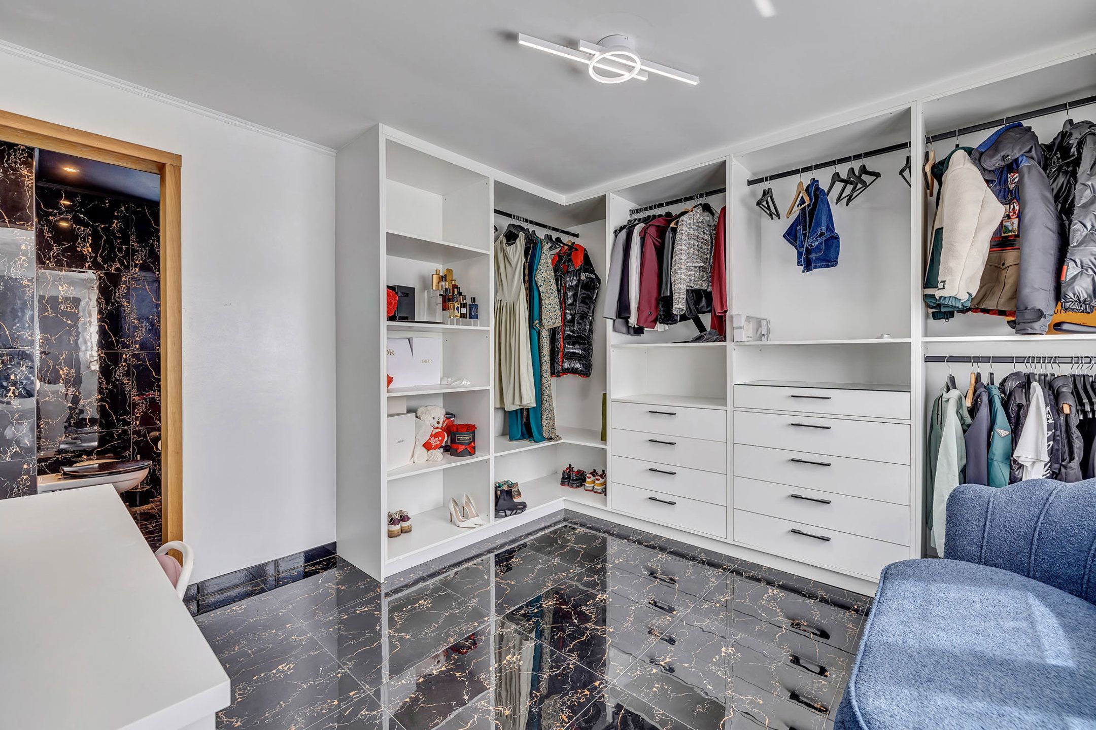 Gerenoveerde woning op strategische locatie met 5 slaapkamers foto 10