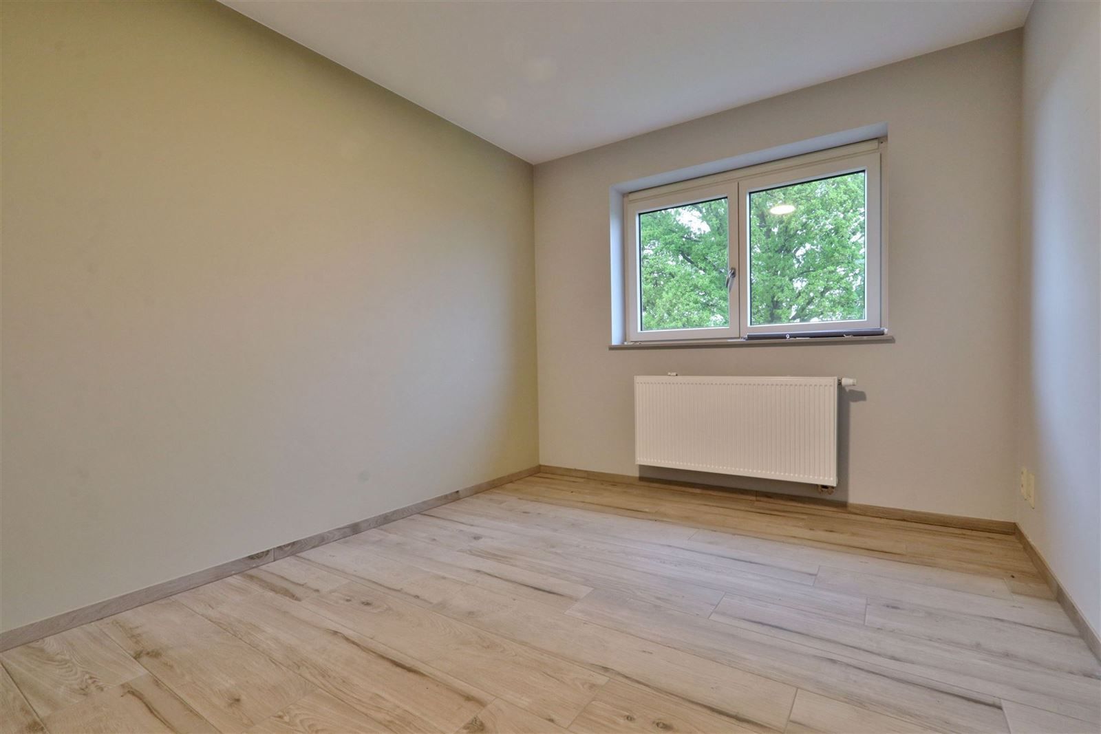 Ruime woning met 3 slaapkamers + tuin  foto 17