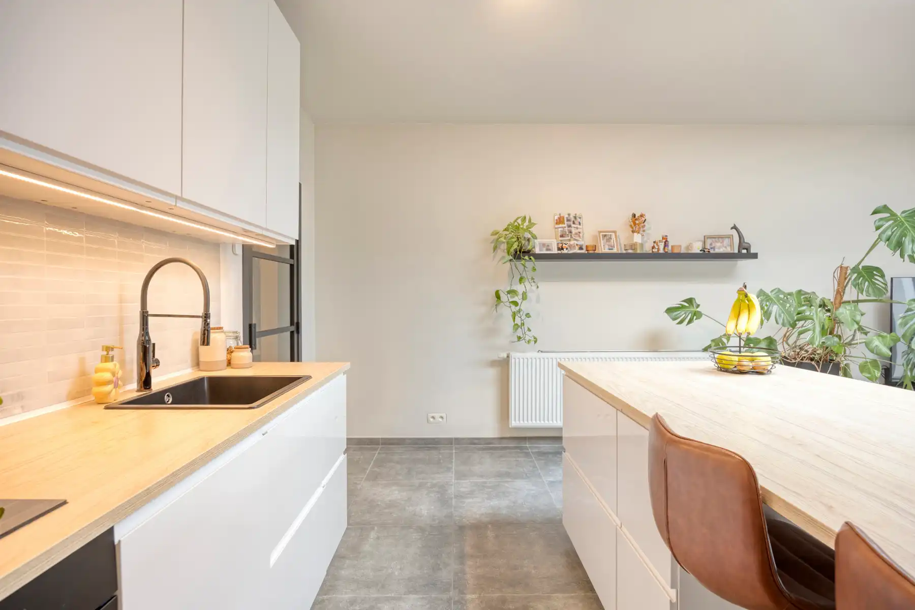 Instapklare stadswoning met 3 kamers en ruime tuin foto 9