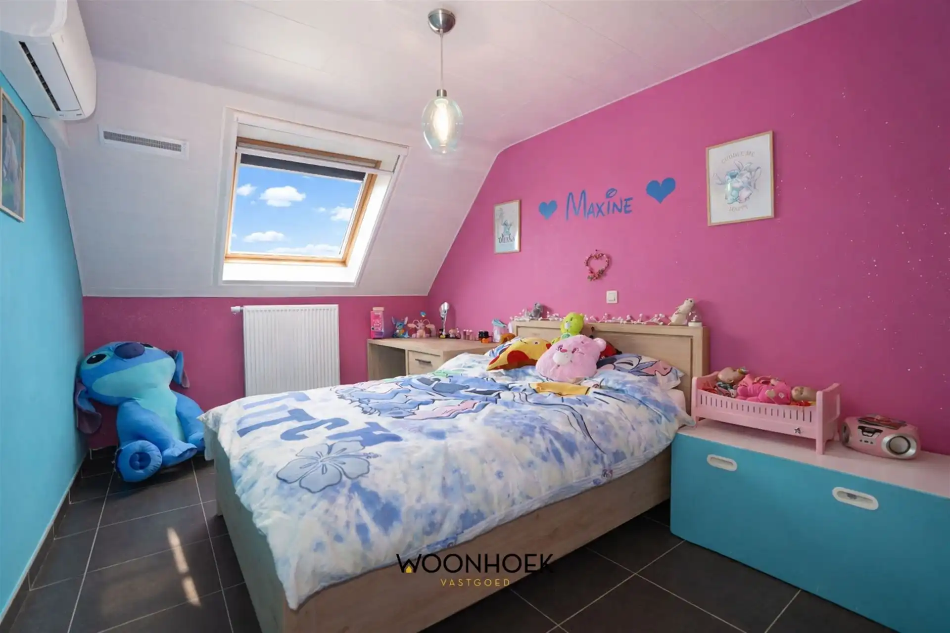  Woning met eigentijdse en serene architectuur foto 13