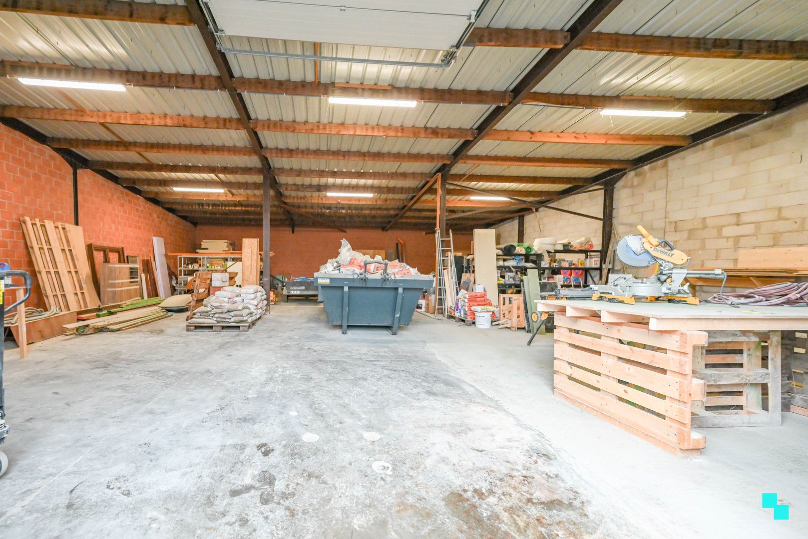 Magazijn van 270 m² op goede locatie in Ledegem foto 4