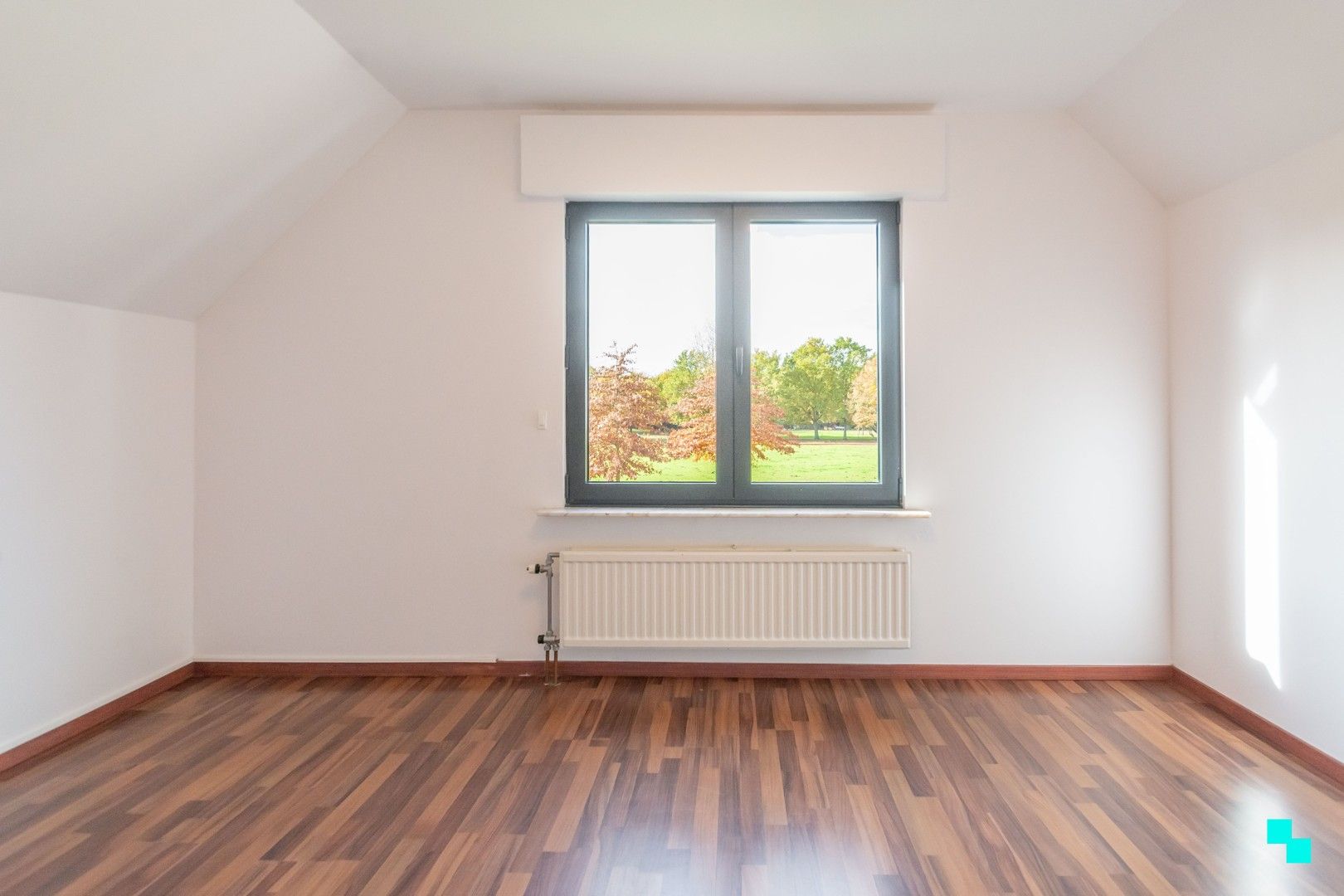 Ruime woning op rustige locatie te Wetteren foto 13