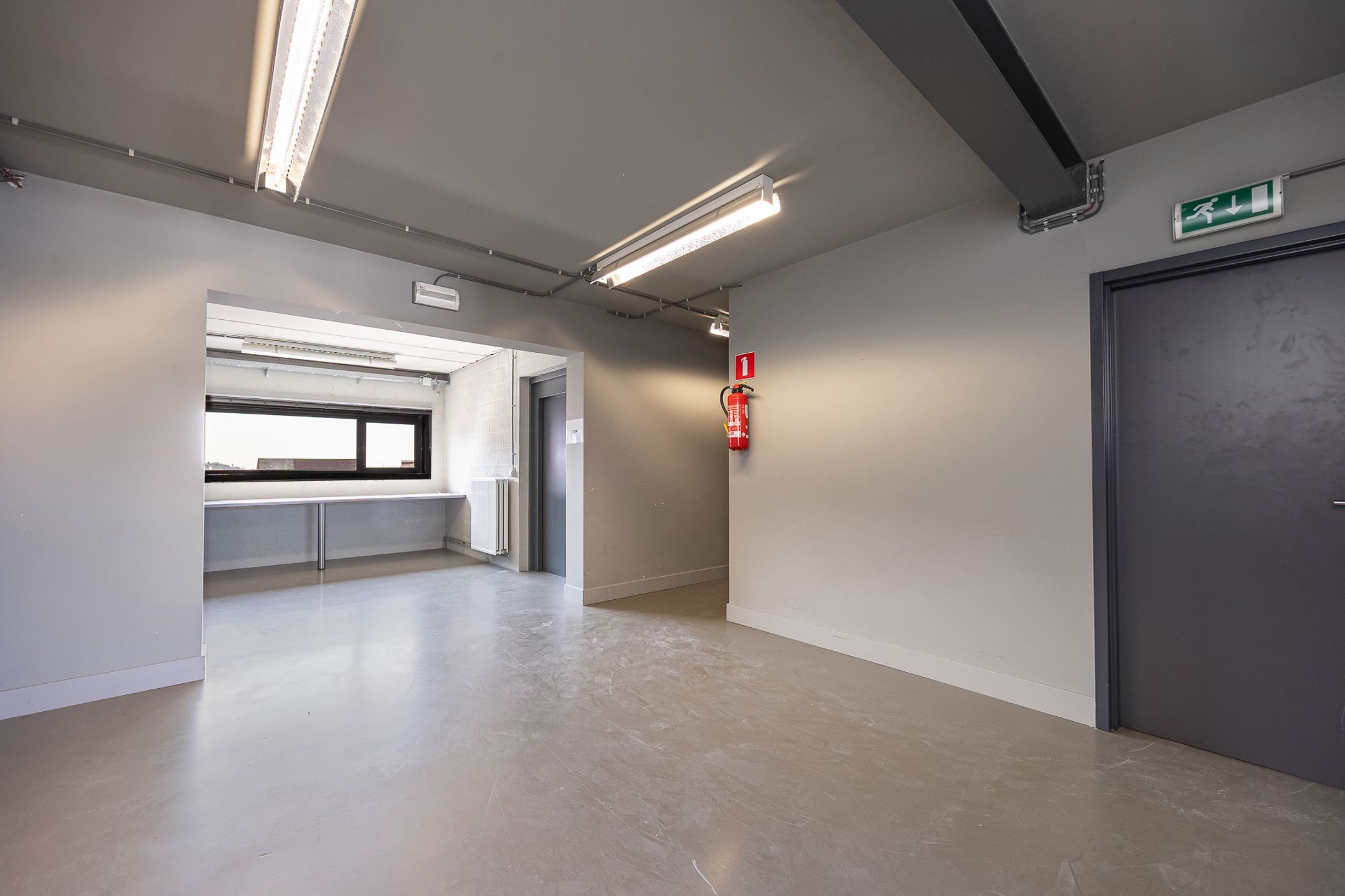 Kantoorgebouw te koop te Antwerpen Deurne!  foto 7