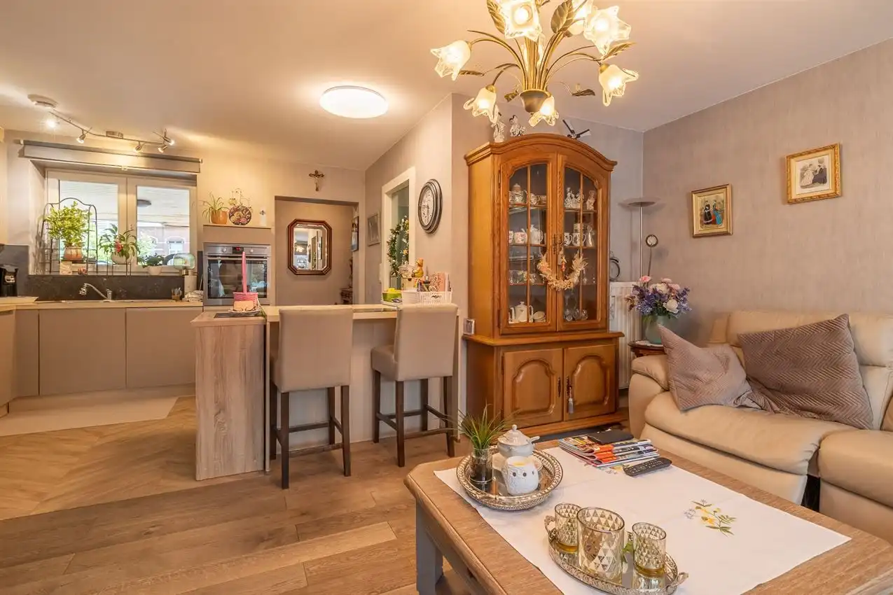 2slk appartment met 2 staanplaatsen, bj. 2014 - interessante investering foto 6