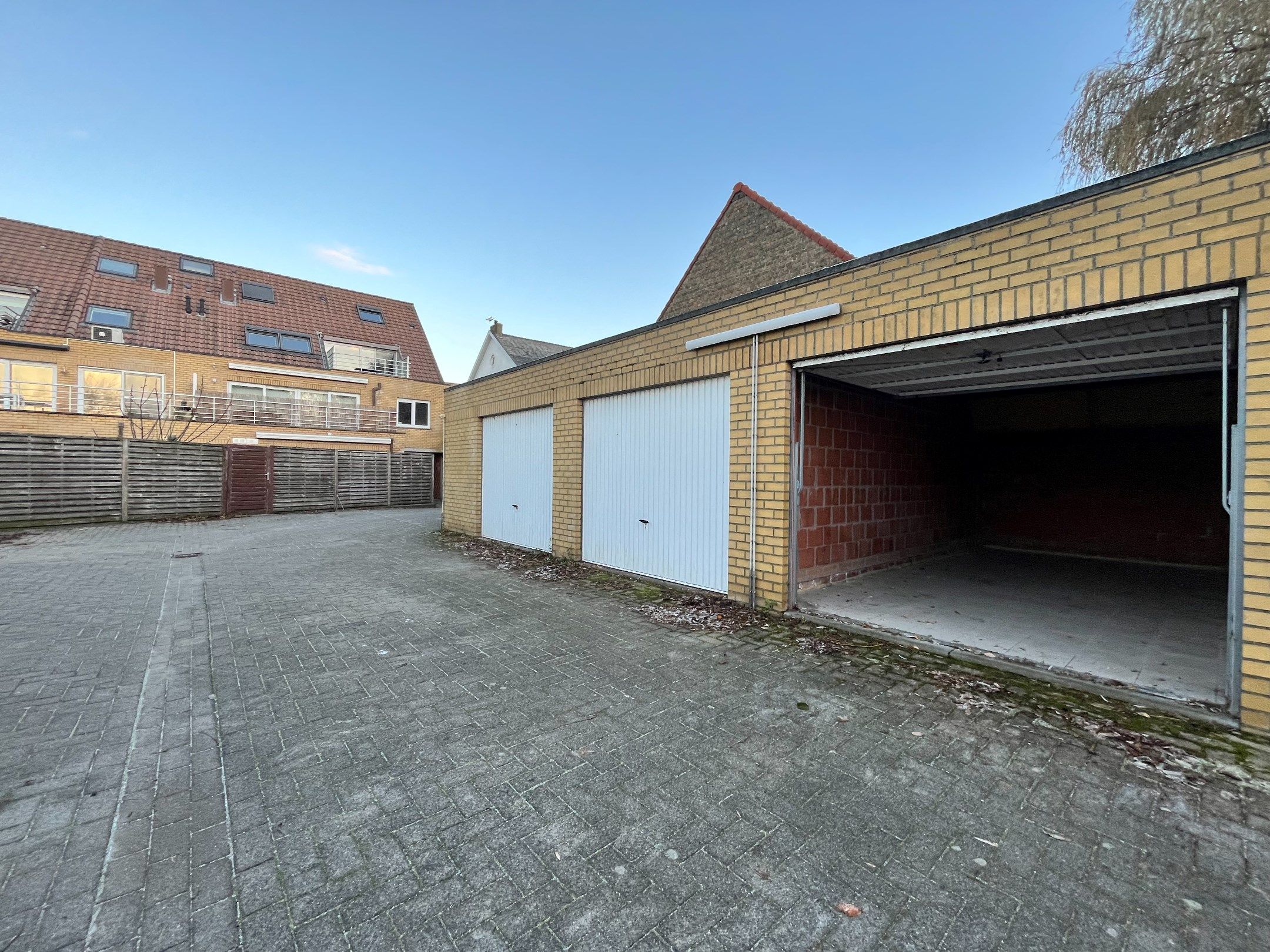 Gesloten garagebox (gelijkvloers) te Westkapelle foto 5