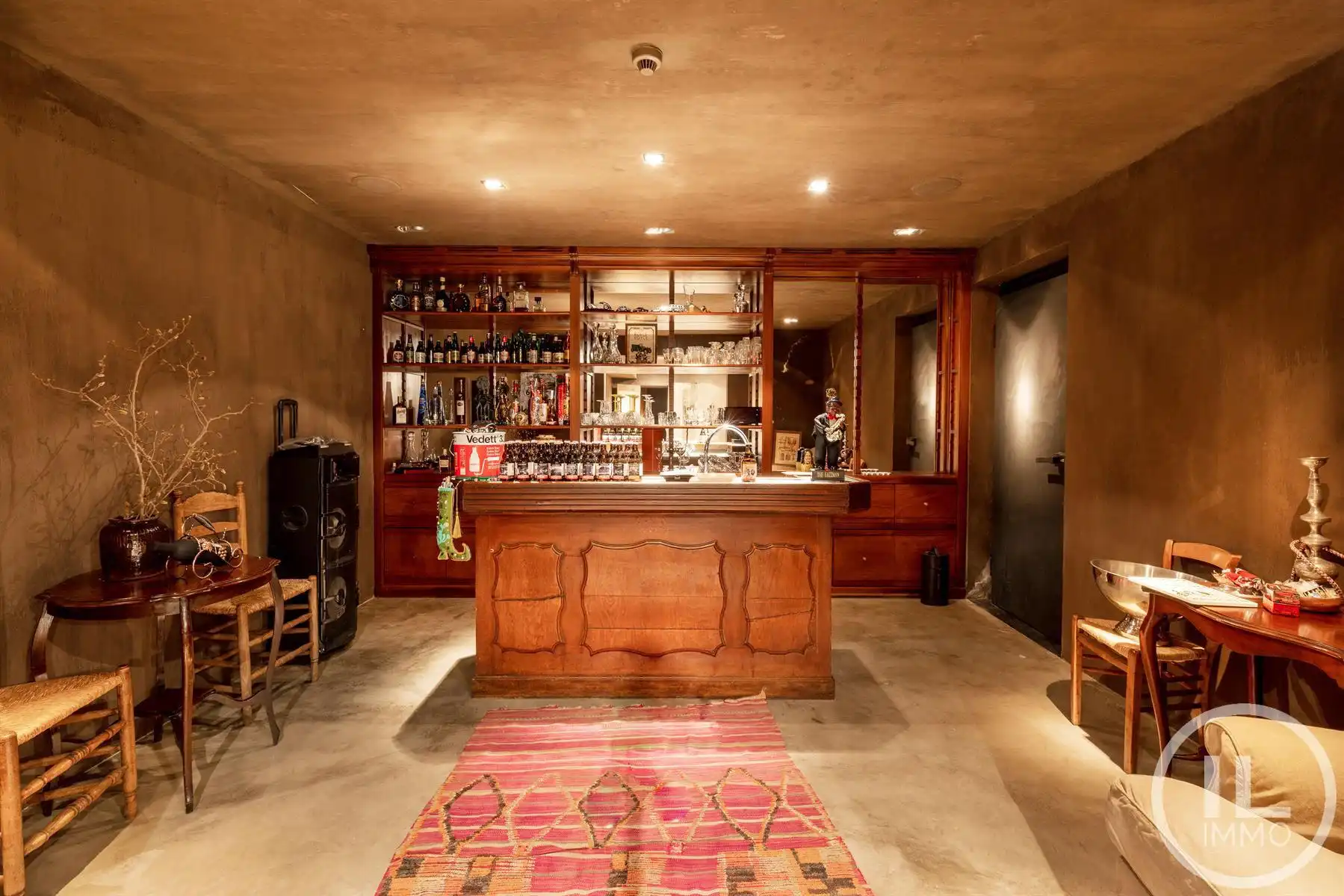 Schitterend domein van 7,7 ha met prachtige villa, zwembad, guesthouse, ruime schuur en uitgebreide paardenfaciliteiten. foto 34