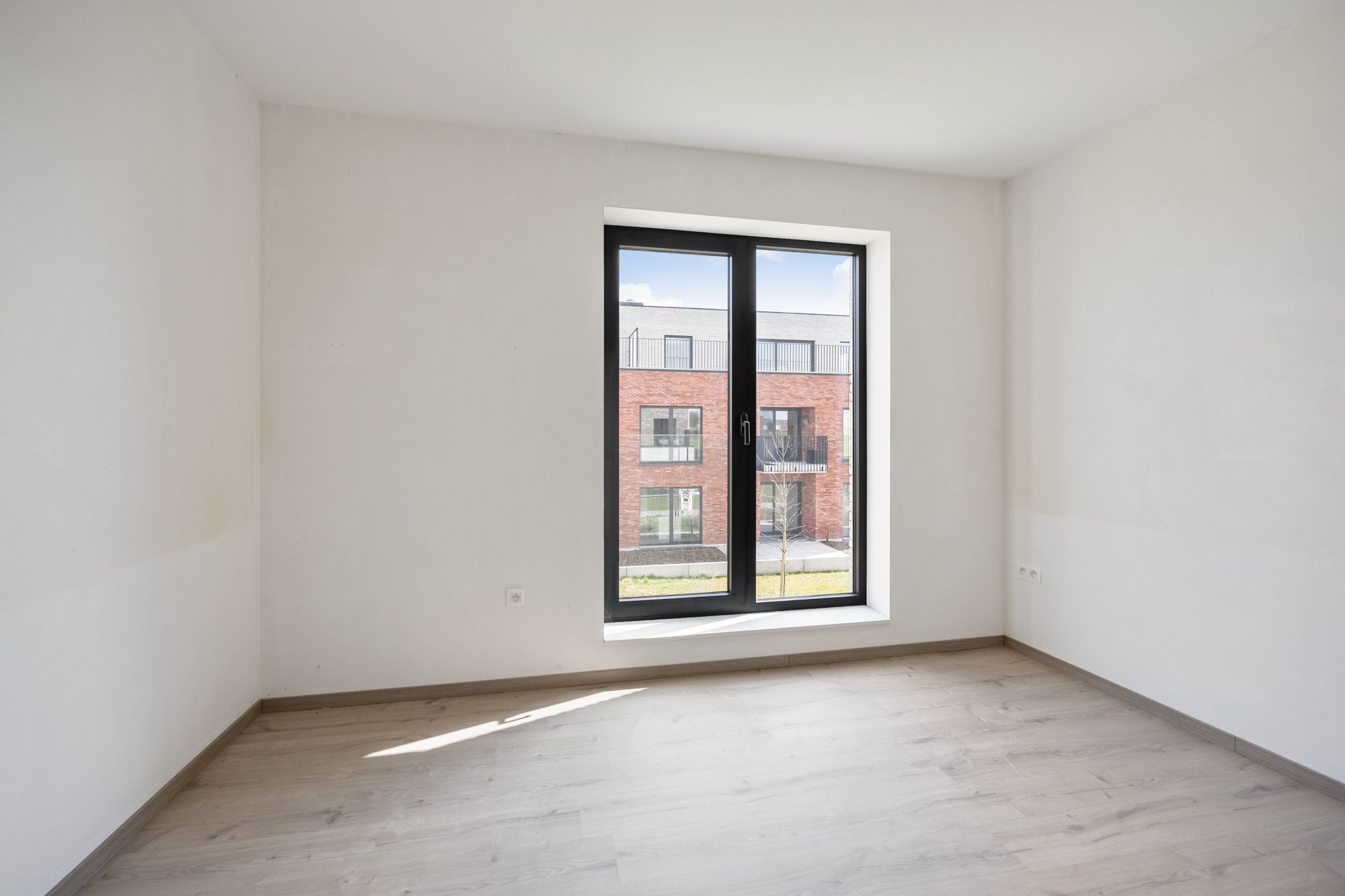 Ruimte, licht en een eigen stukje groen in hartje Heers foto 16