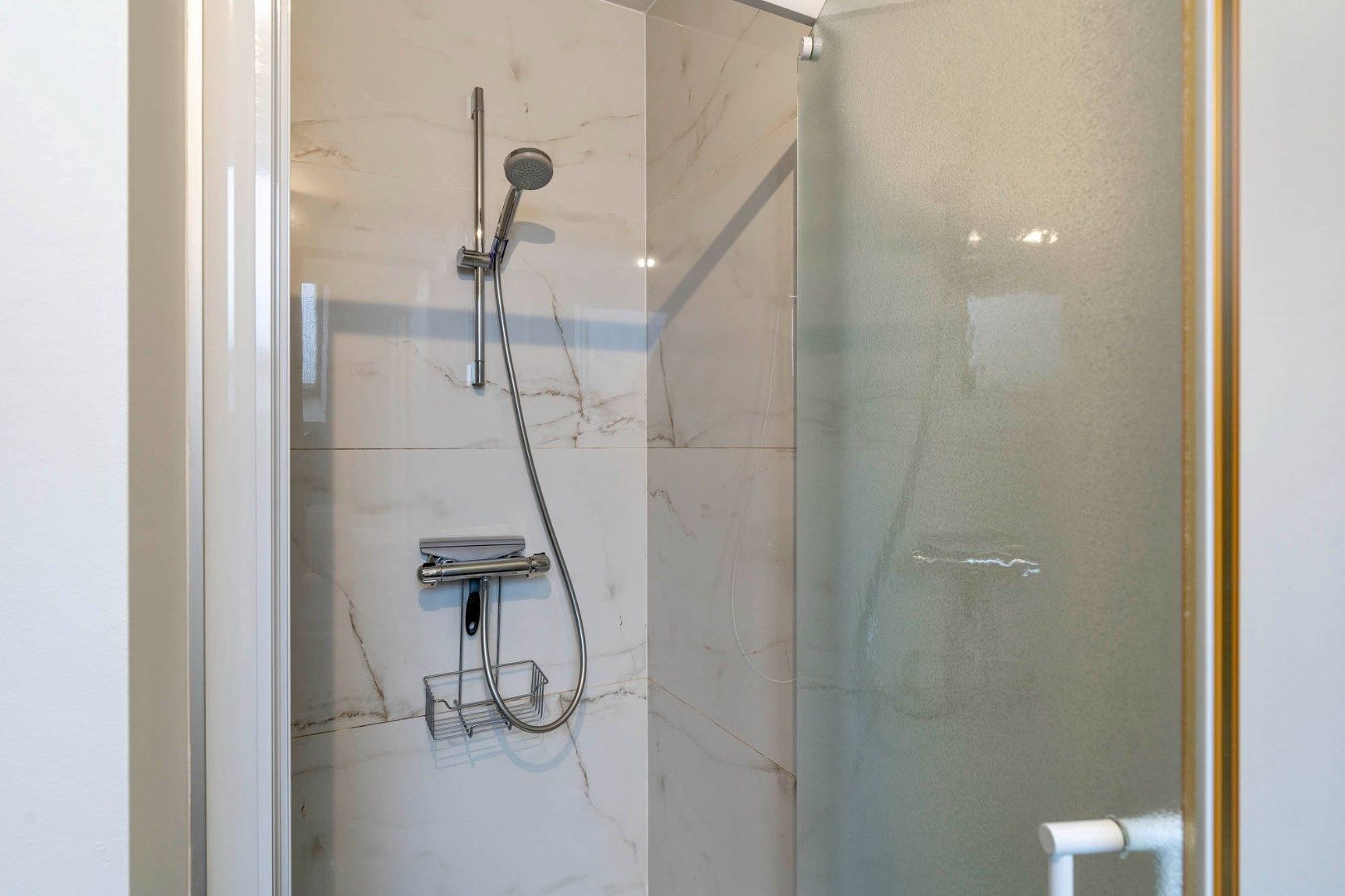 Recent, energiezuinig duplex-appartement op een rustige ligging te Opitter!  foto 15