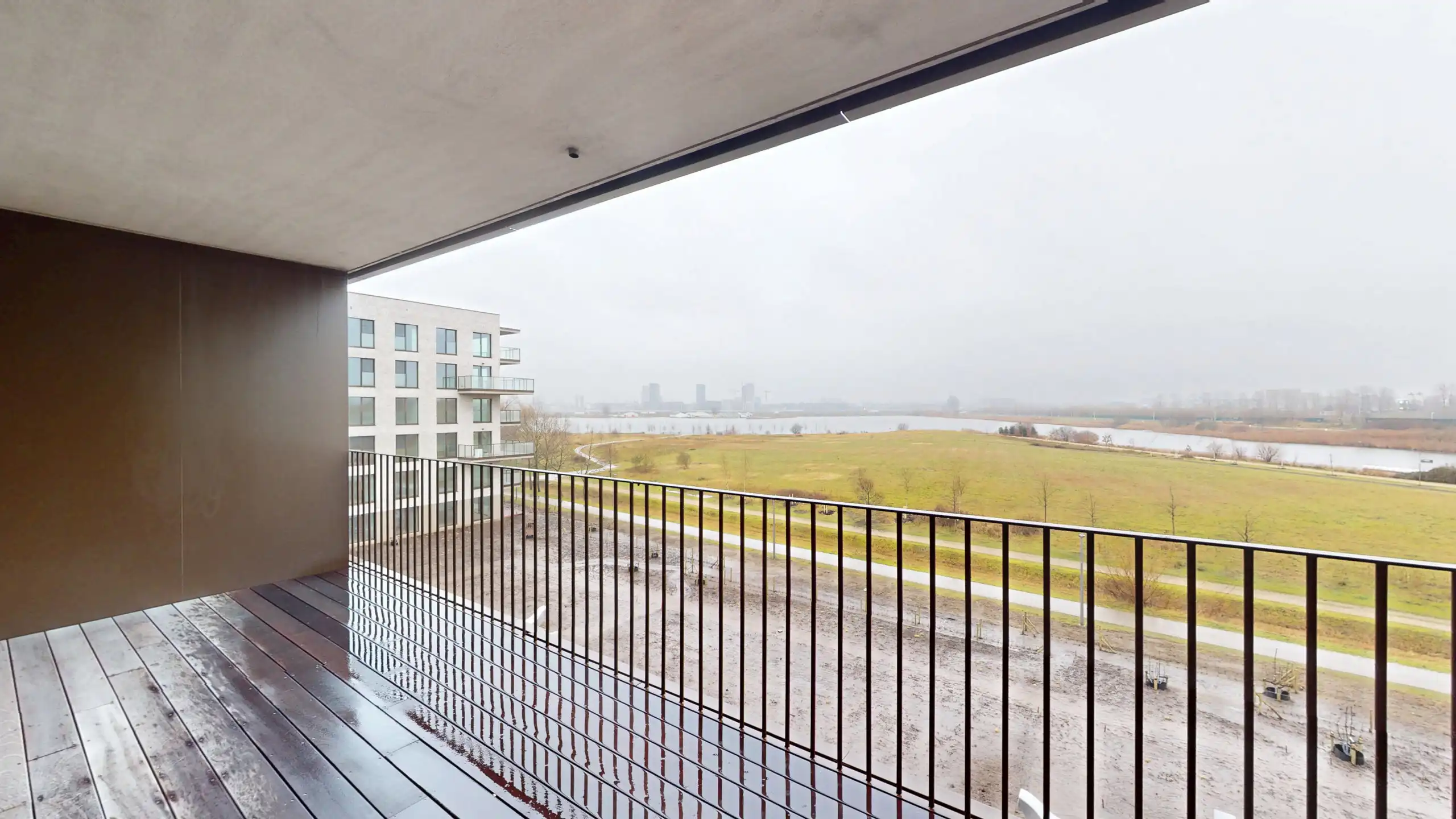 LINKEROEVER - Nieuw appartement met frontaal waterzicht  foto 4