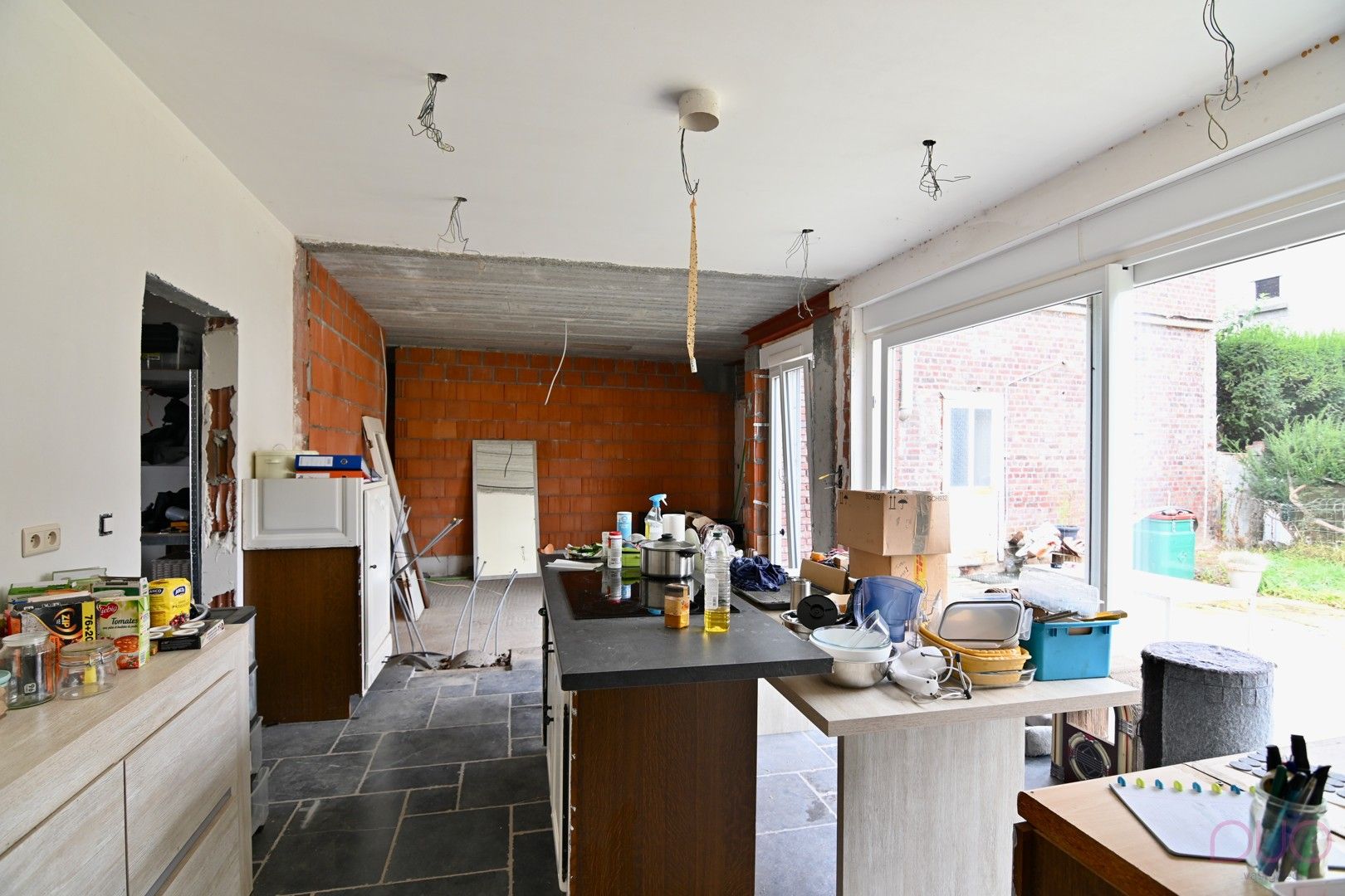 Verder te renoveren hoevewoning met ruime schuur die tal van mogelijkheden biedt. foto 9