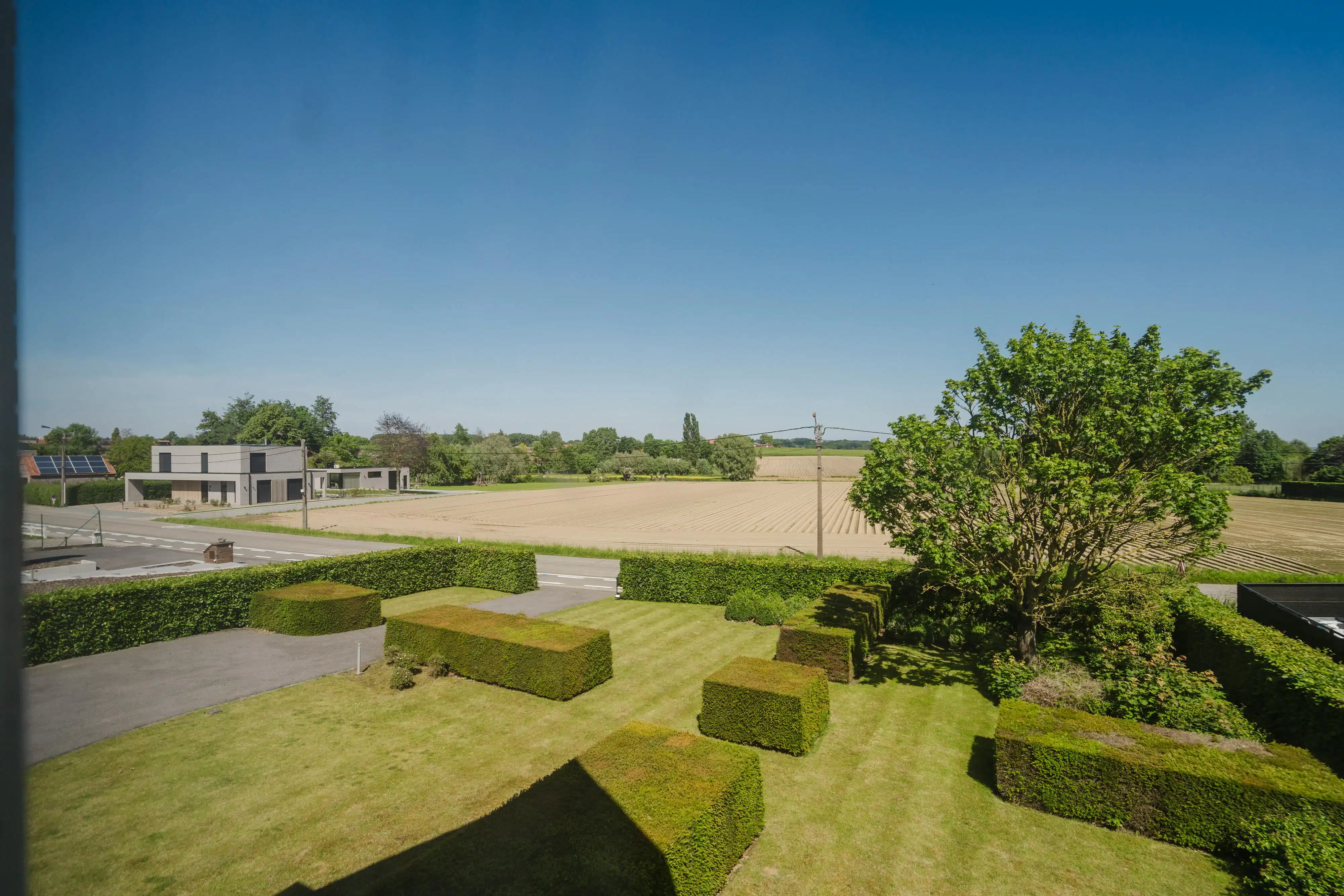 Ruime villa op 1.515 m² met groen verzicht te Otegem foto 3