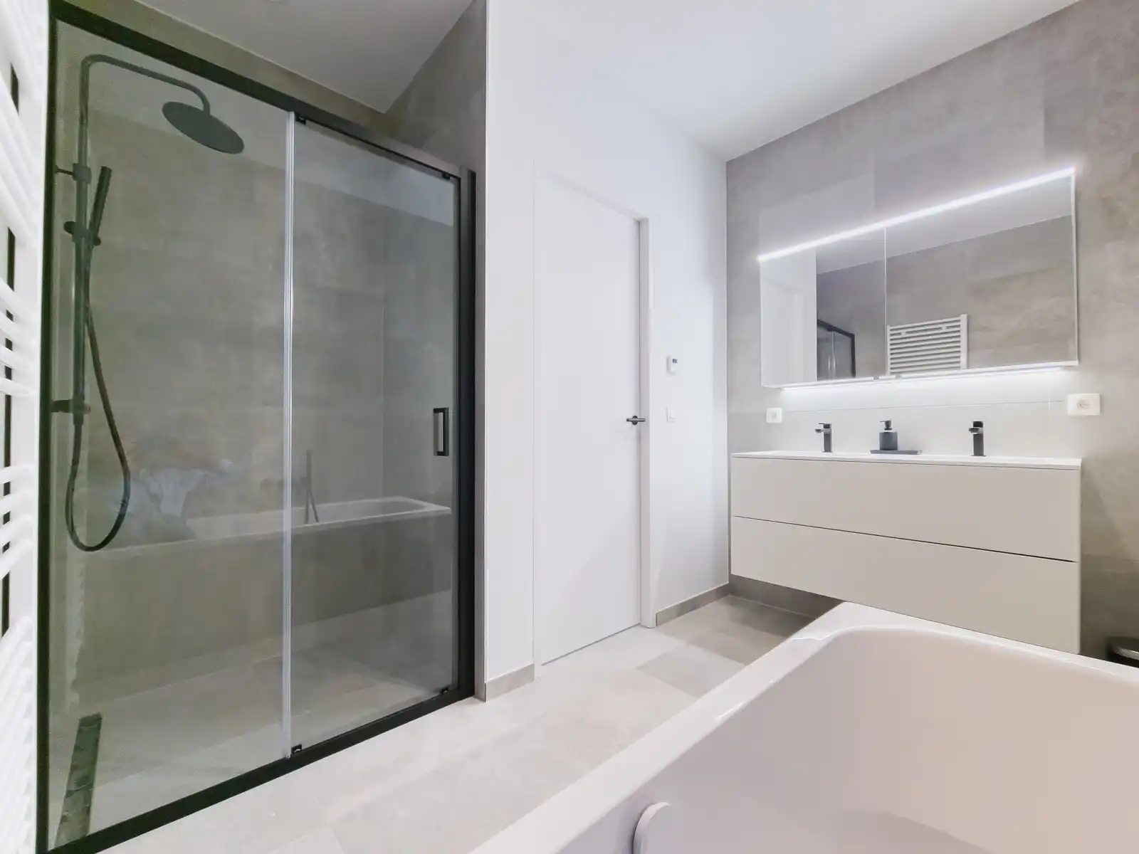 Prachtige penthouse op 23ste verdieping - prachtig uitzicht foto 12