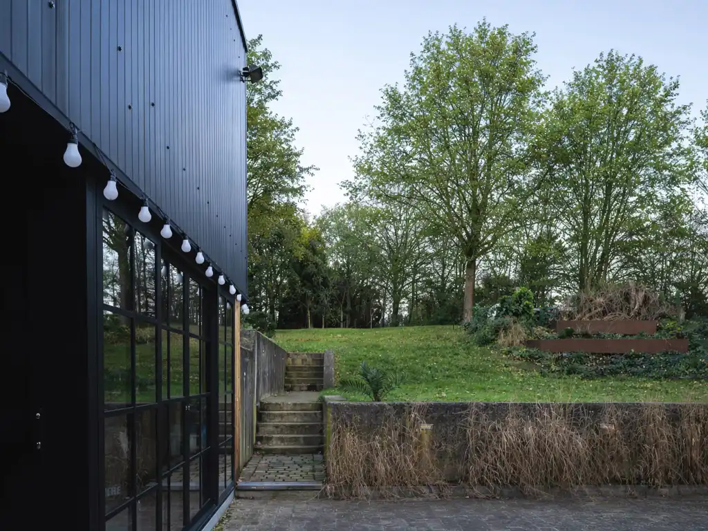 Scheldewindeke – Ruime woning met loftkarakter in een groen, glooiend landschap op slechts 20 minuten van Gent foto 3
