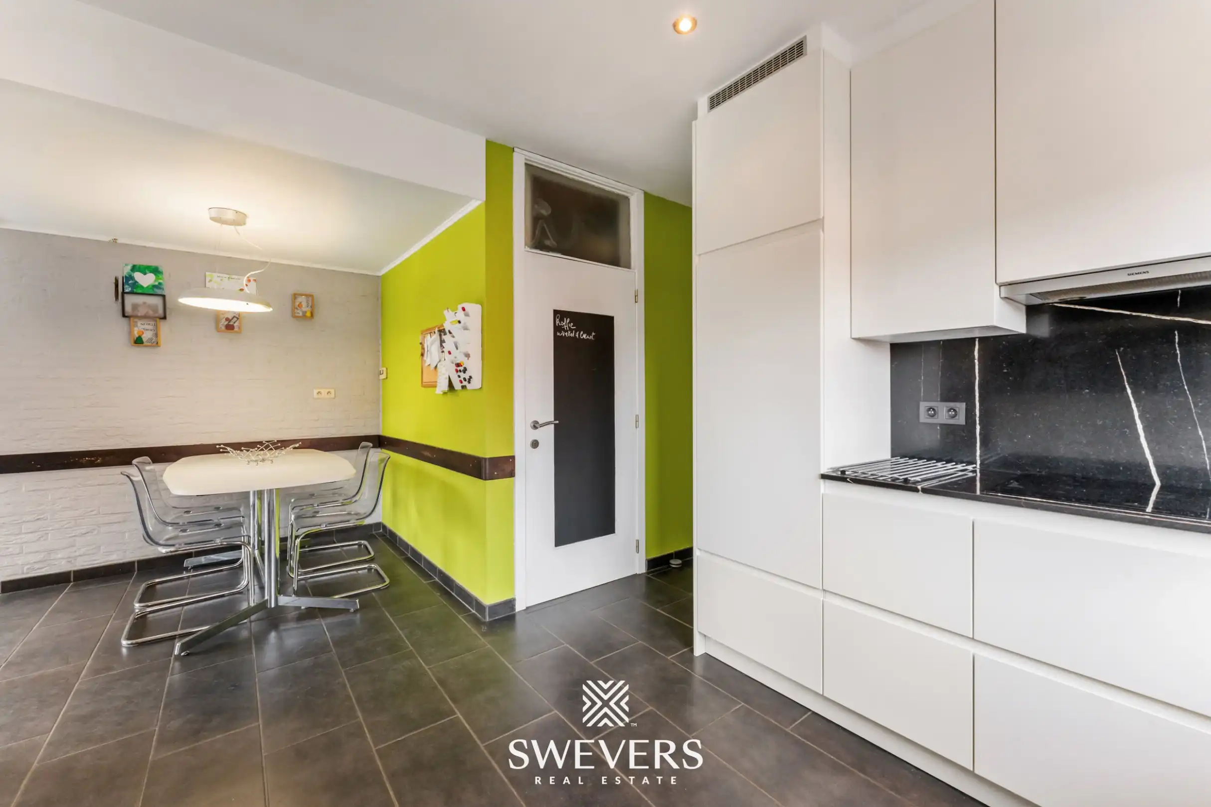 Uitzonderlijk ruime kangoeroewoning met 7 slpk te Hasselt foto 5
