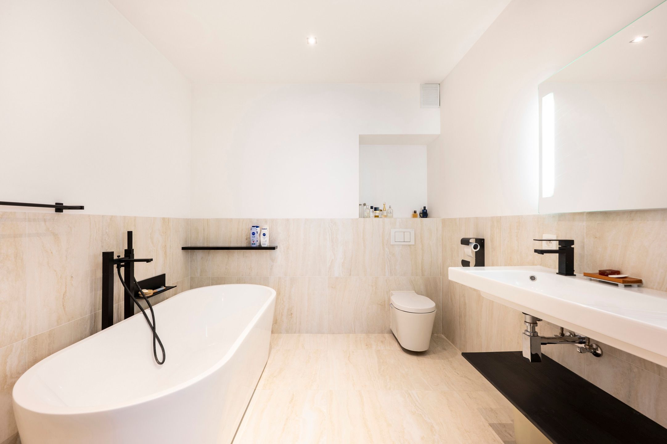 OPEN HOUSE 17/1 - Gerenoveerd appartement met 10 m facade foto 9