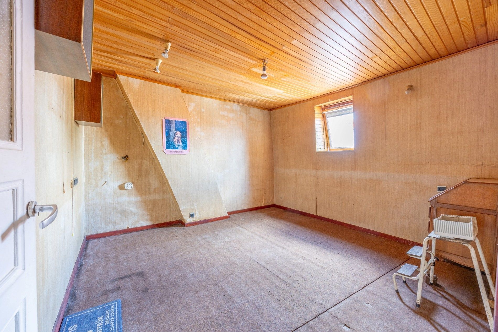 TE RENOVEREN WONING MET UITWEG EN GARAGE foto 11