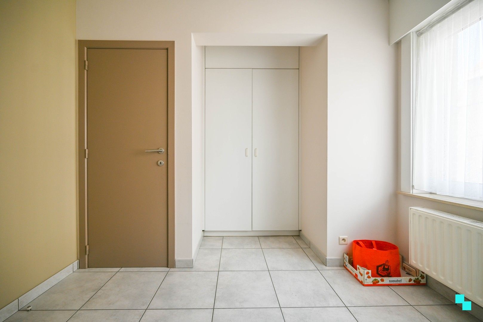 Riant appartement in centrum Oostrozebeke foto 13
