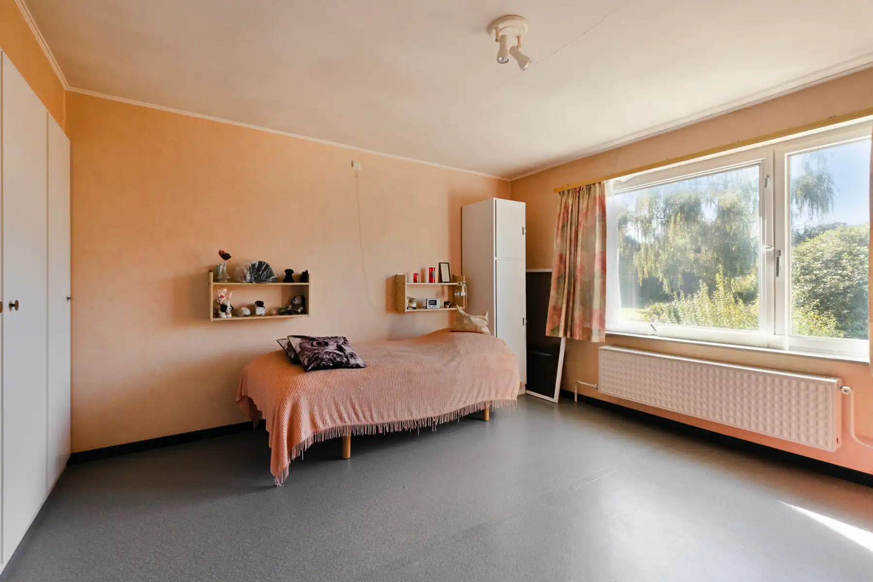 Charmante woning met mooie tuin, 3 slaapkamers en garage foto 19