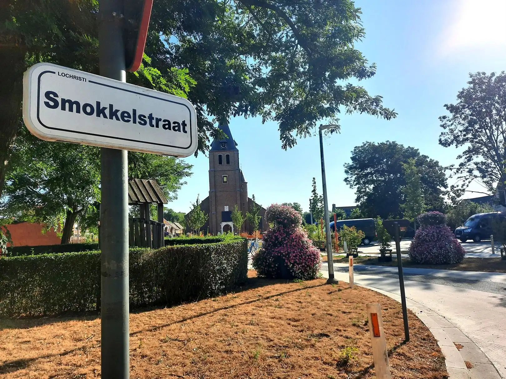 instapklare, hedendaags en stijlvol ingerichte woning met heerlijke tuin en garagebox foto 27