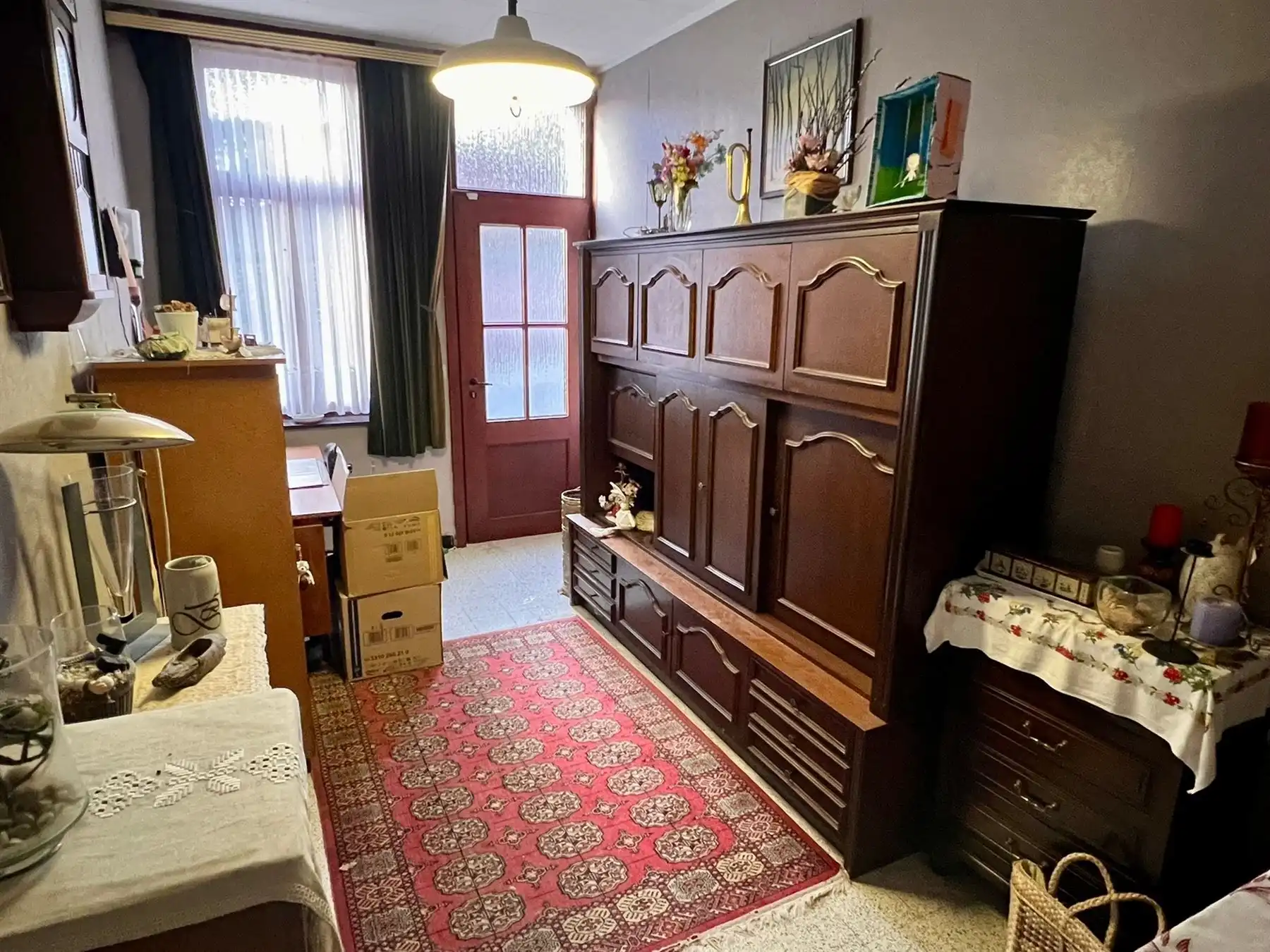 Dorpswoning onder de kerktoren foto 6