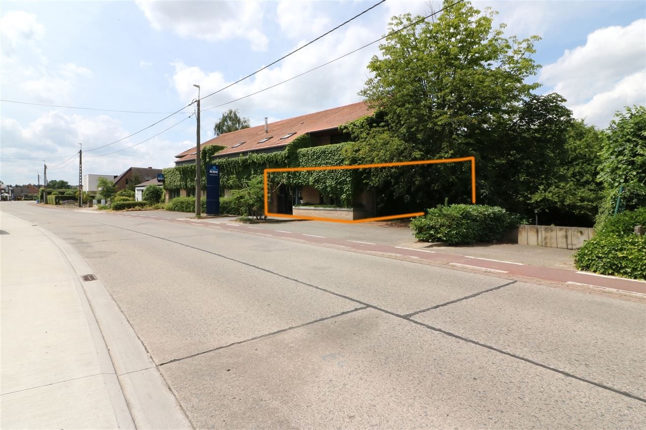 Instapklare kantoorruimte van 50m² met goede ligging foto 1