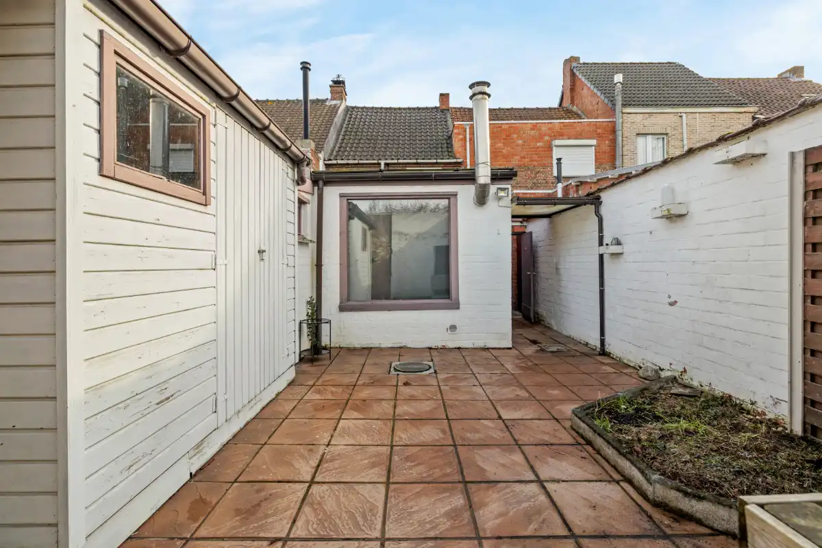 Charmante starterswoning met gezellige koer. foto 17