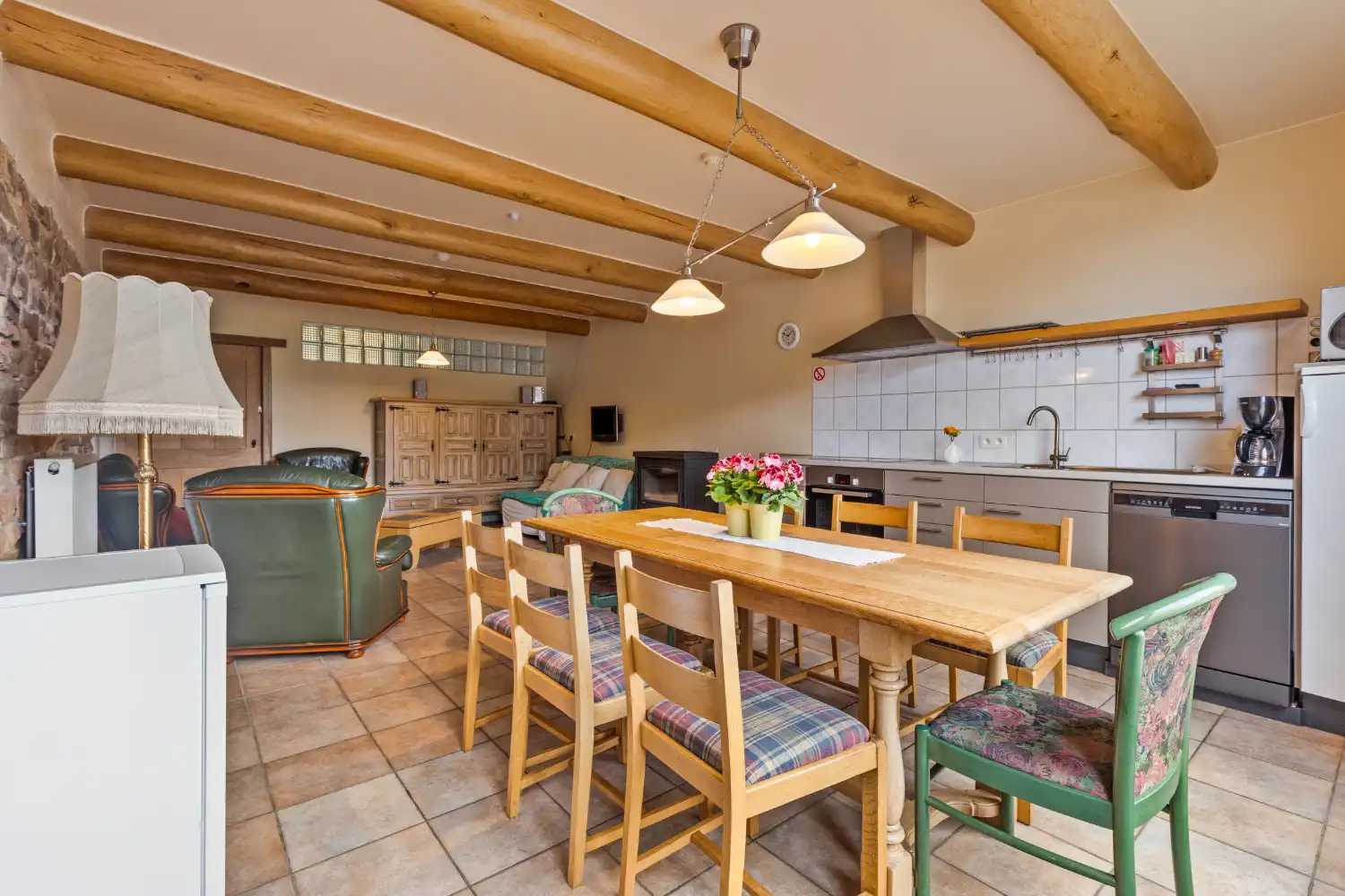 Karaktervolle en zeer ruime woning met Gîte en Chambre d’Hôtes foto 7