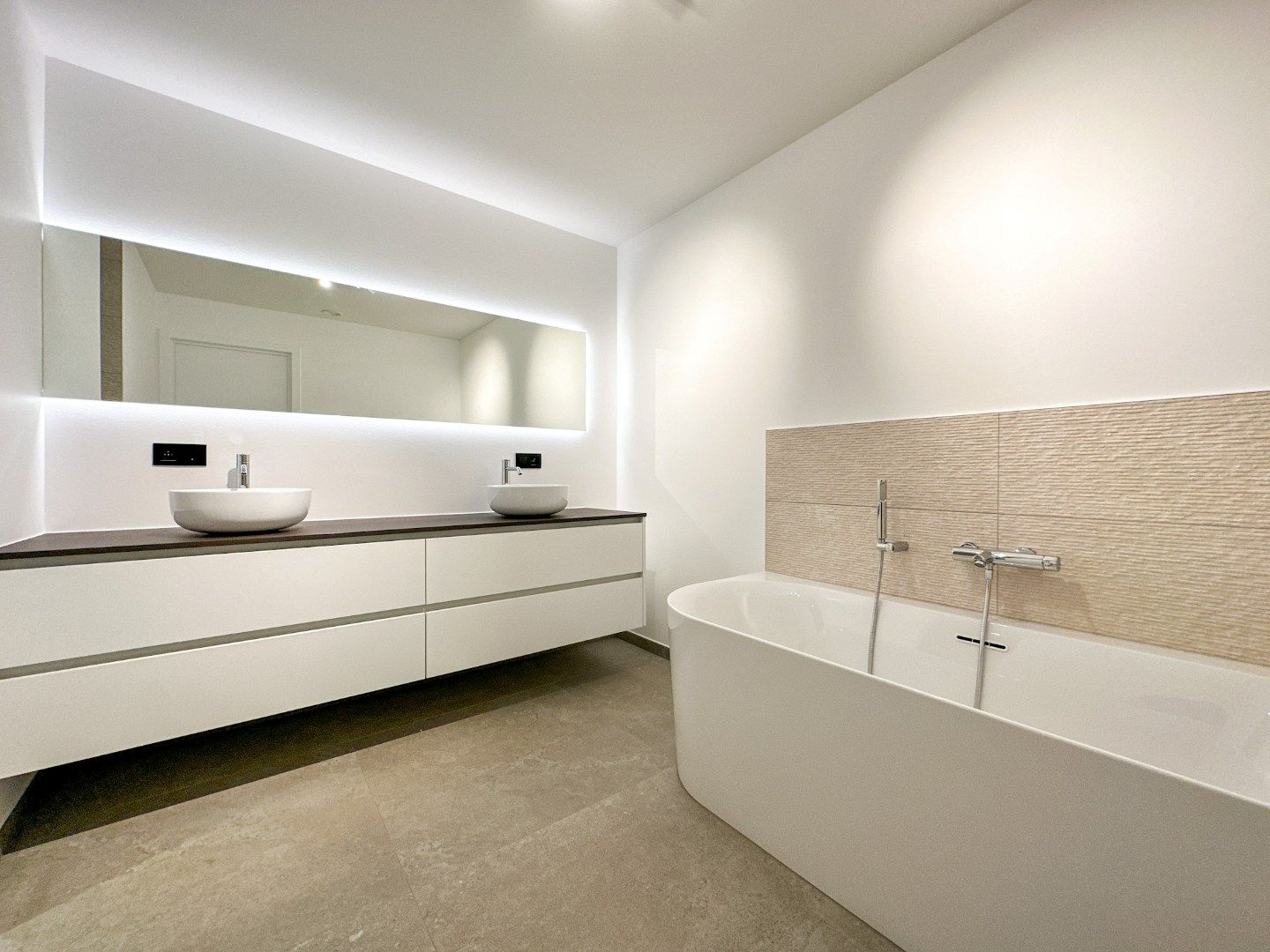 Energiezuinig nieuwbouw 2 slpk-appartement, instapklaar met topafwerking! Aartrijke foto 15