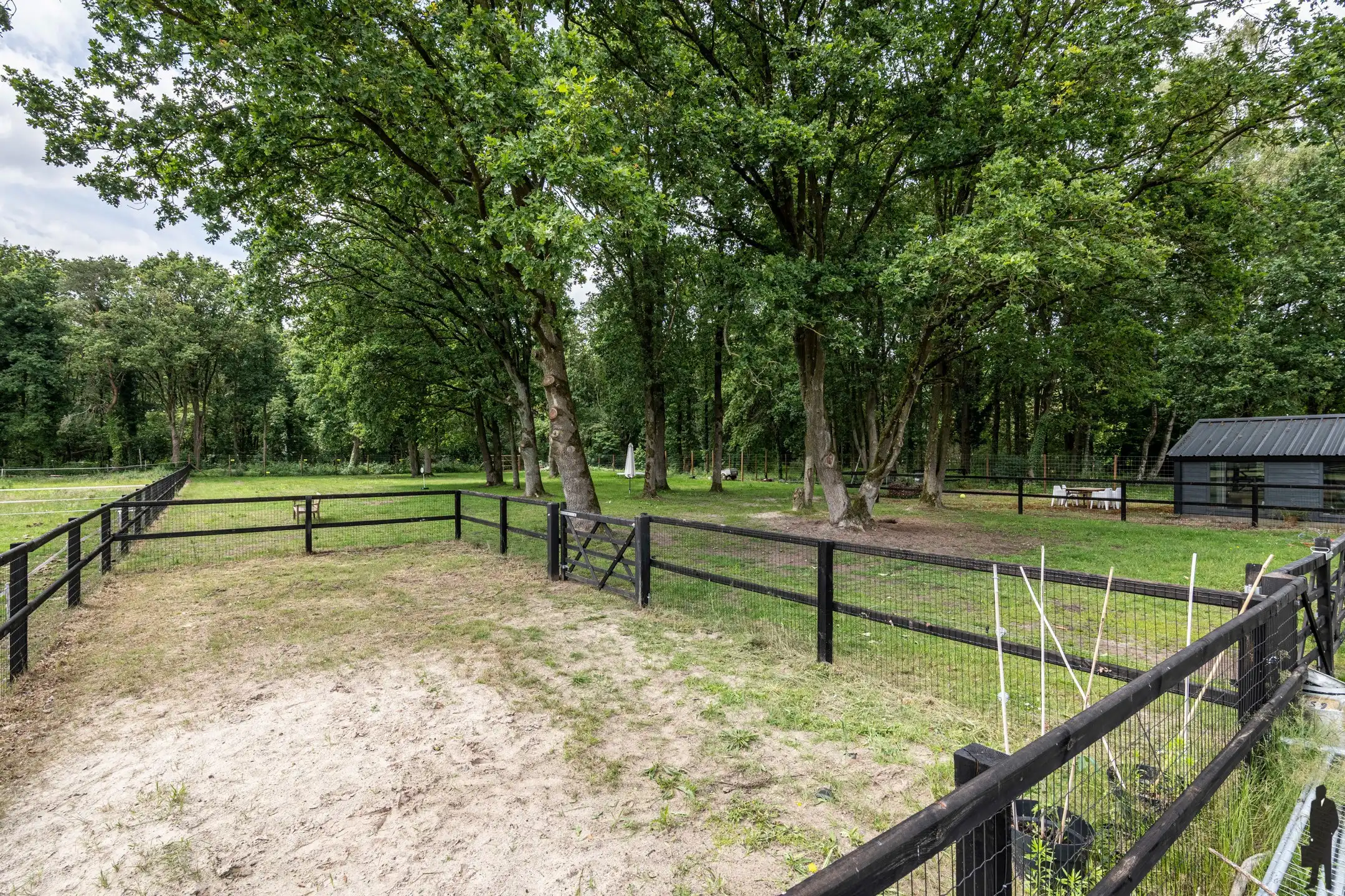Exclusieve woning met meer dan 1.000 m² potentieel op een perceel van circa 5.800 m²! foto 41