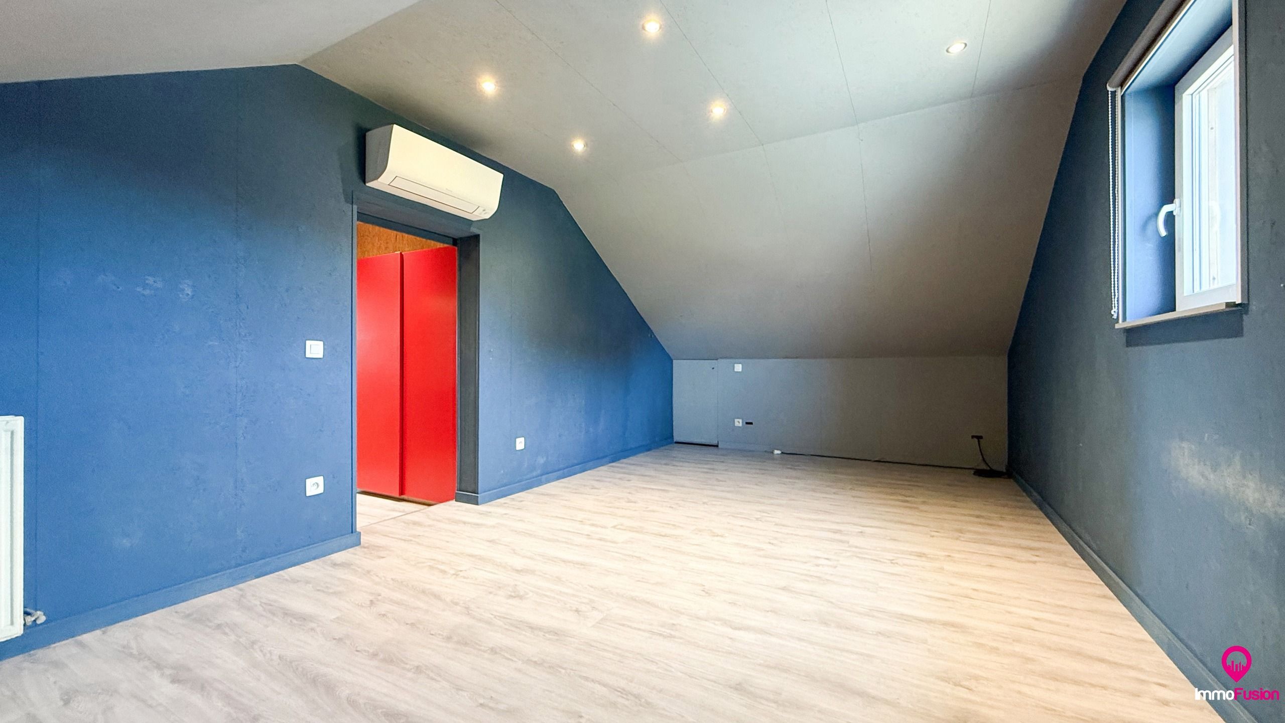 Instapklare gezinswoning met 4 slpks en mooie verzorgde tuin foto 25