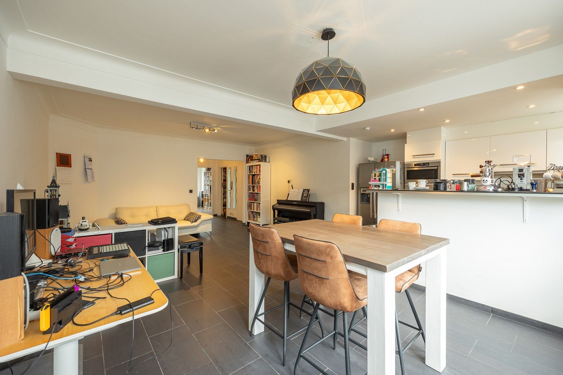 Instapklaar appartement van 89 m² op de 1e verdieping foto 2