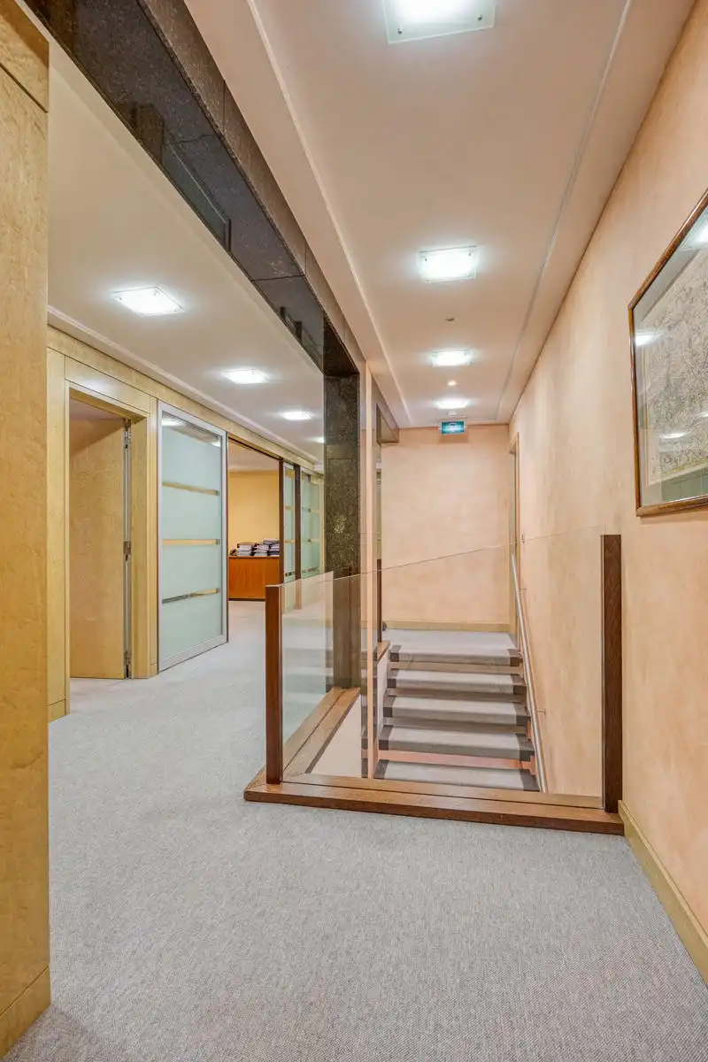 Grote kantoorruimtes (mogelijkheid tot 5 appartementen) in Strombeek: een strategische keuze voor ondernemingen foto 33