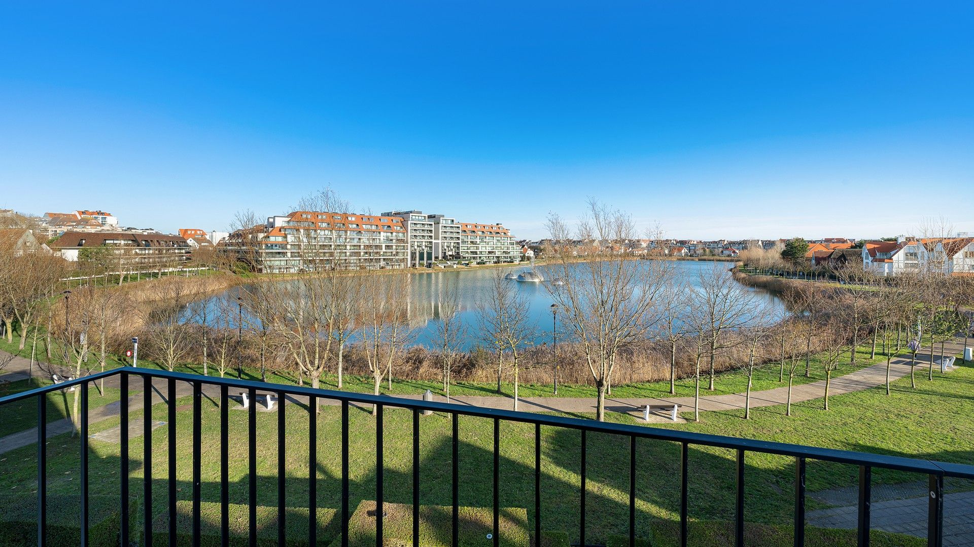 Hoekappartement met zicht op het Zegemeer en 3 slaapkamers. foto 13