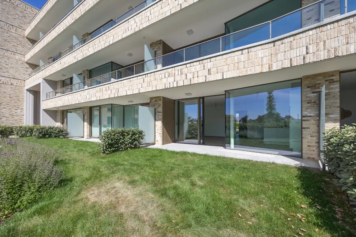 Nieuwbouwappartement met 2 slaapkamers te koop in Middelkerke foto 11