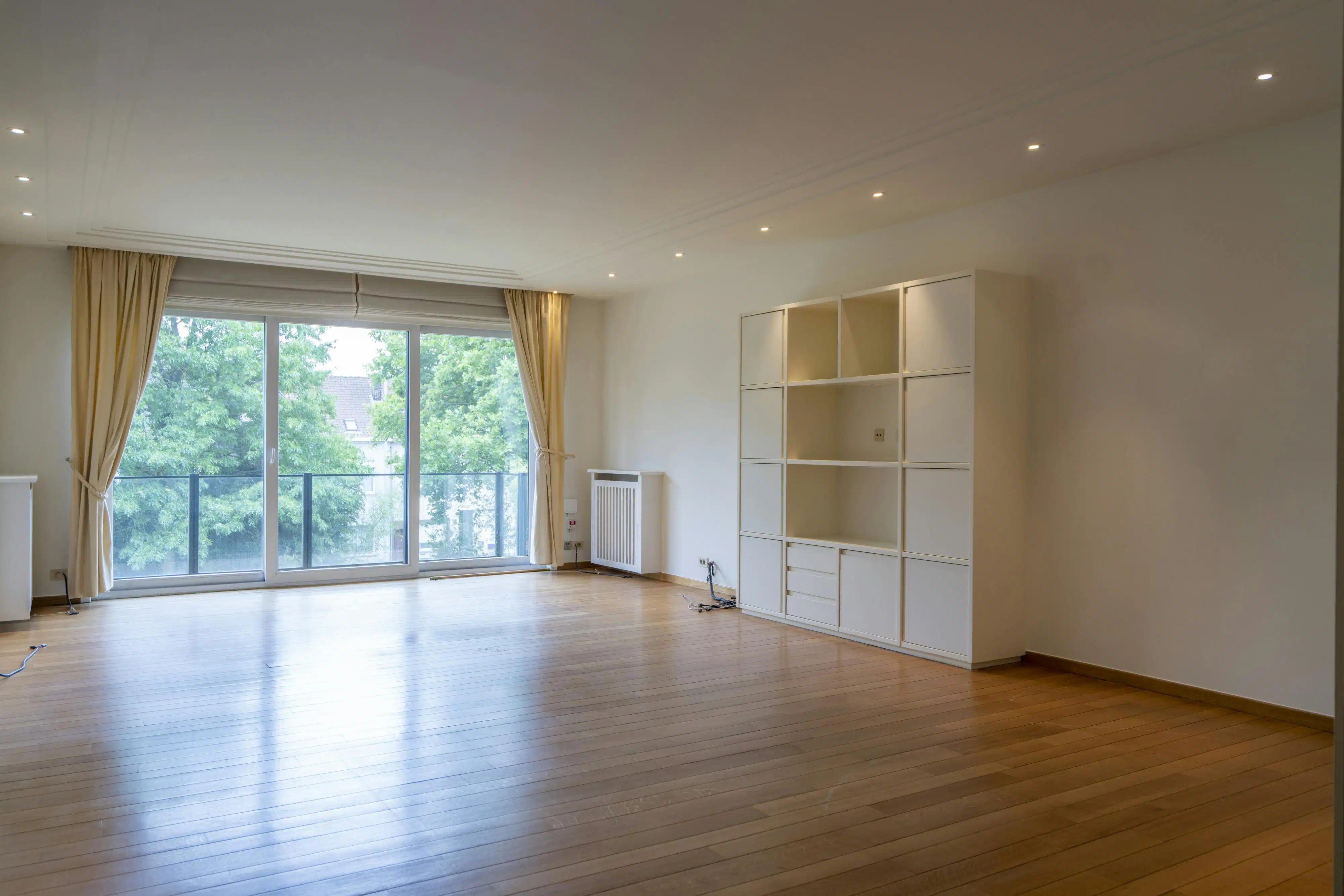 Ruim en lichtrijk appartement te koop nabij centrum Kortrijk foto 5