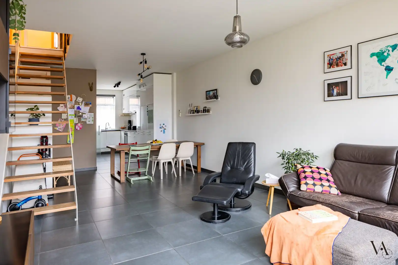 Energiezuinige rijwoning met 4 slaapkamers en tuintje foto 5