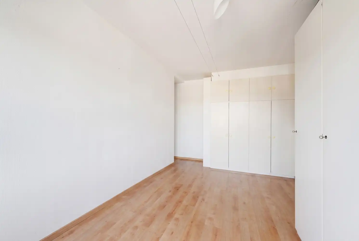 Lichtrijk appartement met 3 slaapkamers met uitzicht op het meer foto 15