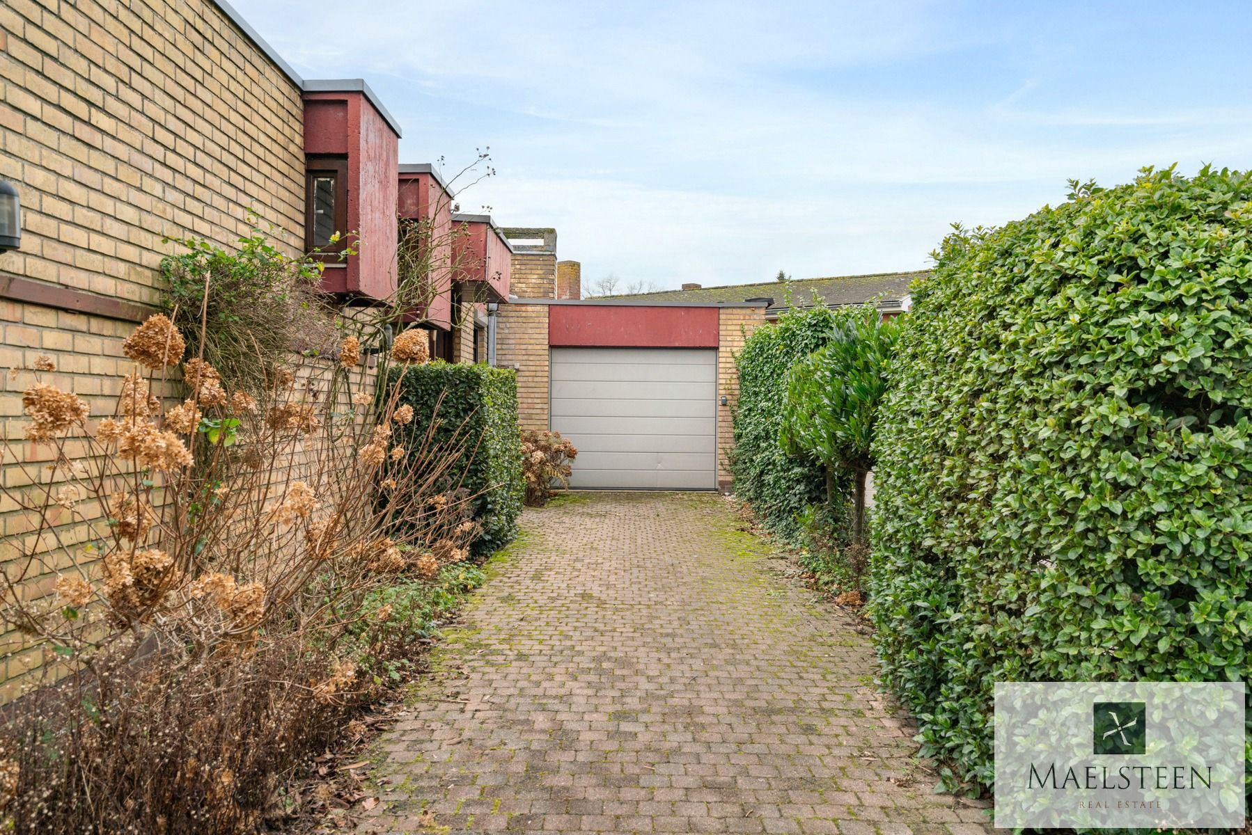 Op te frissen woning aan de rand van Brugge foto 13