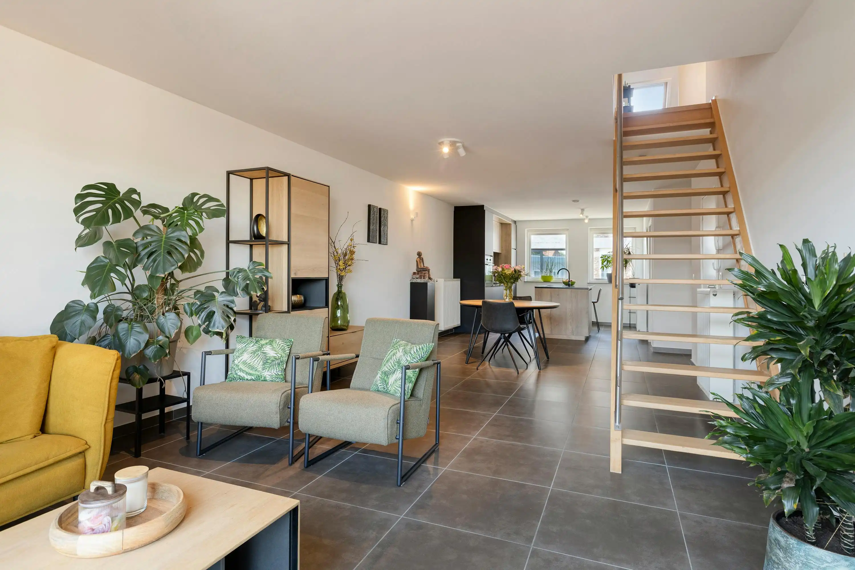 Duplex appartement met 2 slaapkamer te koop in Zandvliet!  foto {{pictureIndex}}