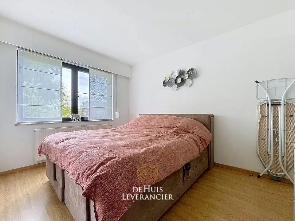 Lichtrijk en instapklaar appartement (100 m²) met zonnig terras in Molenveld Edegem! foto 18