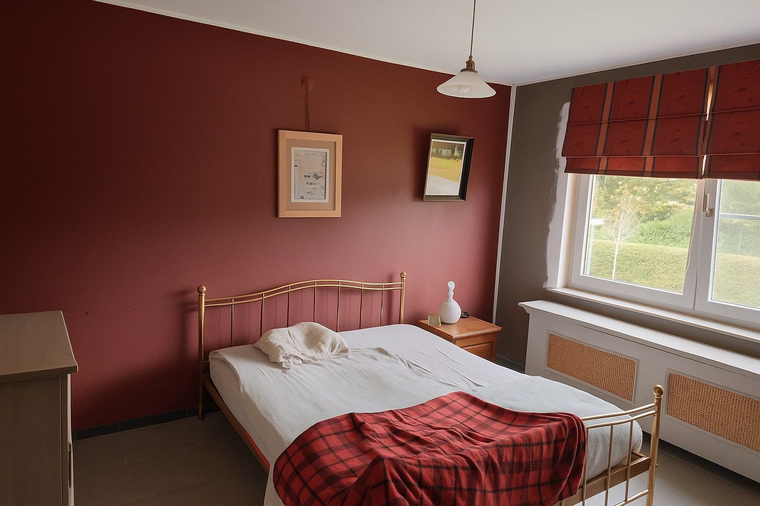 Ruime woning met mooie tuin. foto 6