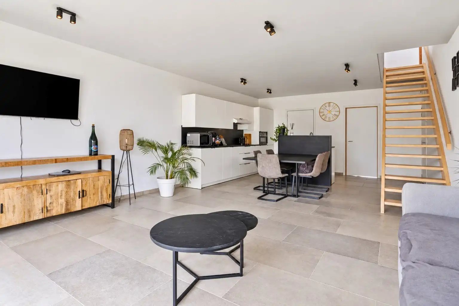 Ruime recente woning met home-office, 3 slaapkamers, tuin met uitweg & garage. (aankoop aan 2% mogelijk!) foto 7